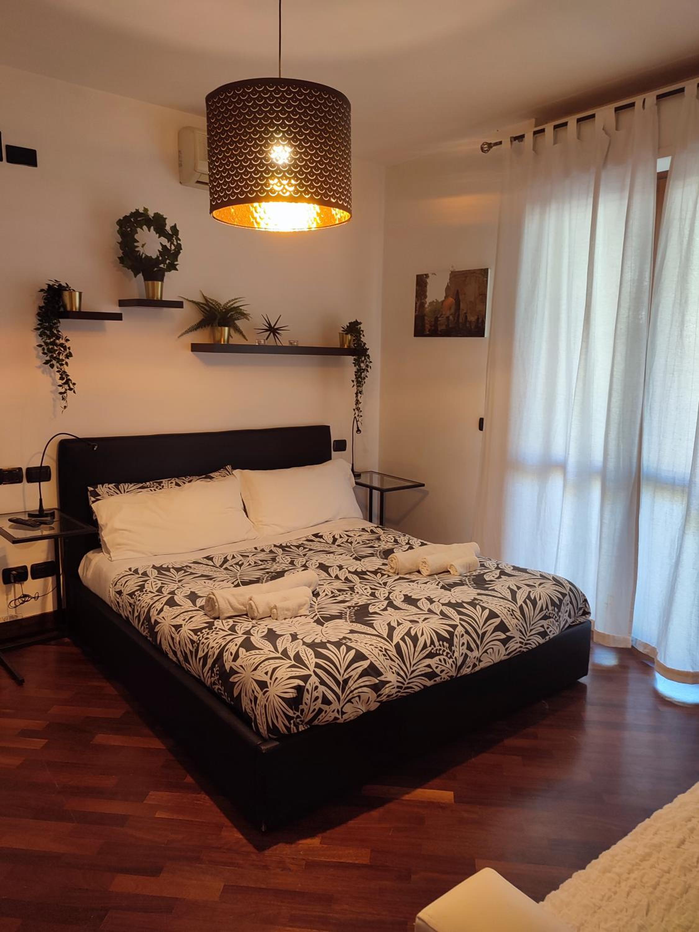 King Room with Balcony photo 1