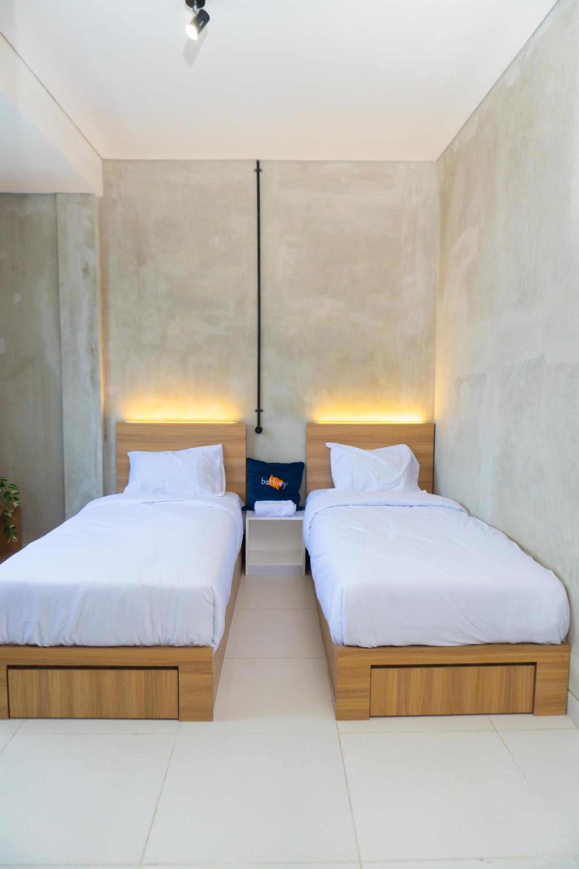 Standard Twin Room - Photo 5