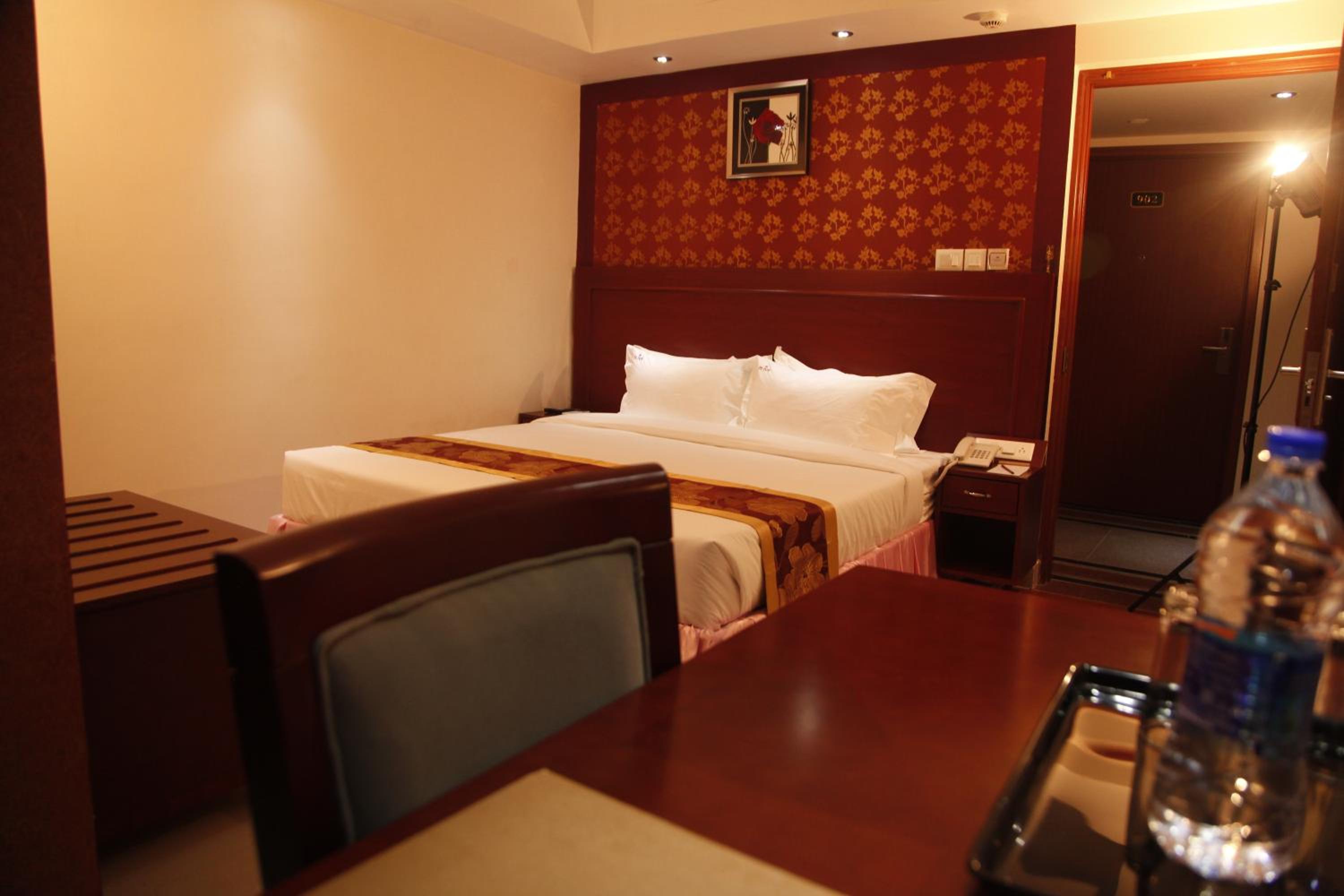 Standard Double Or Twin Room photo 2