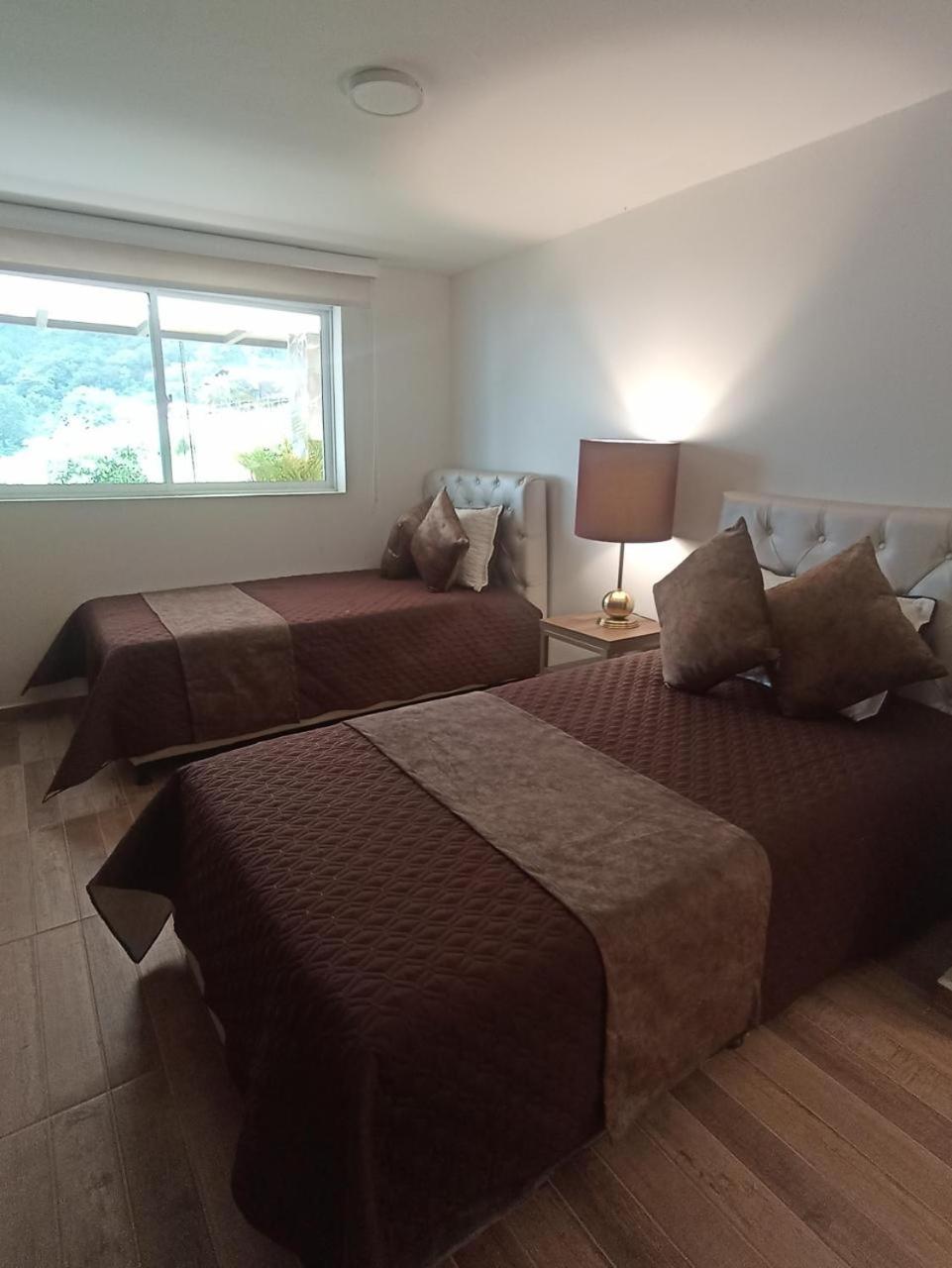 Deluxe Family Room photo 2