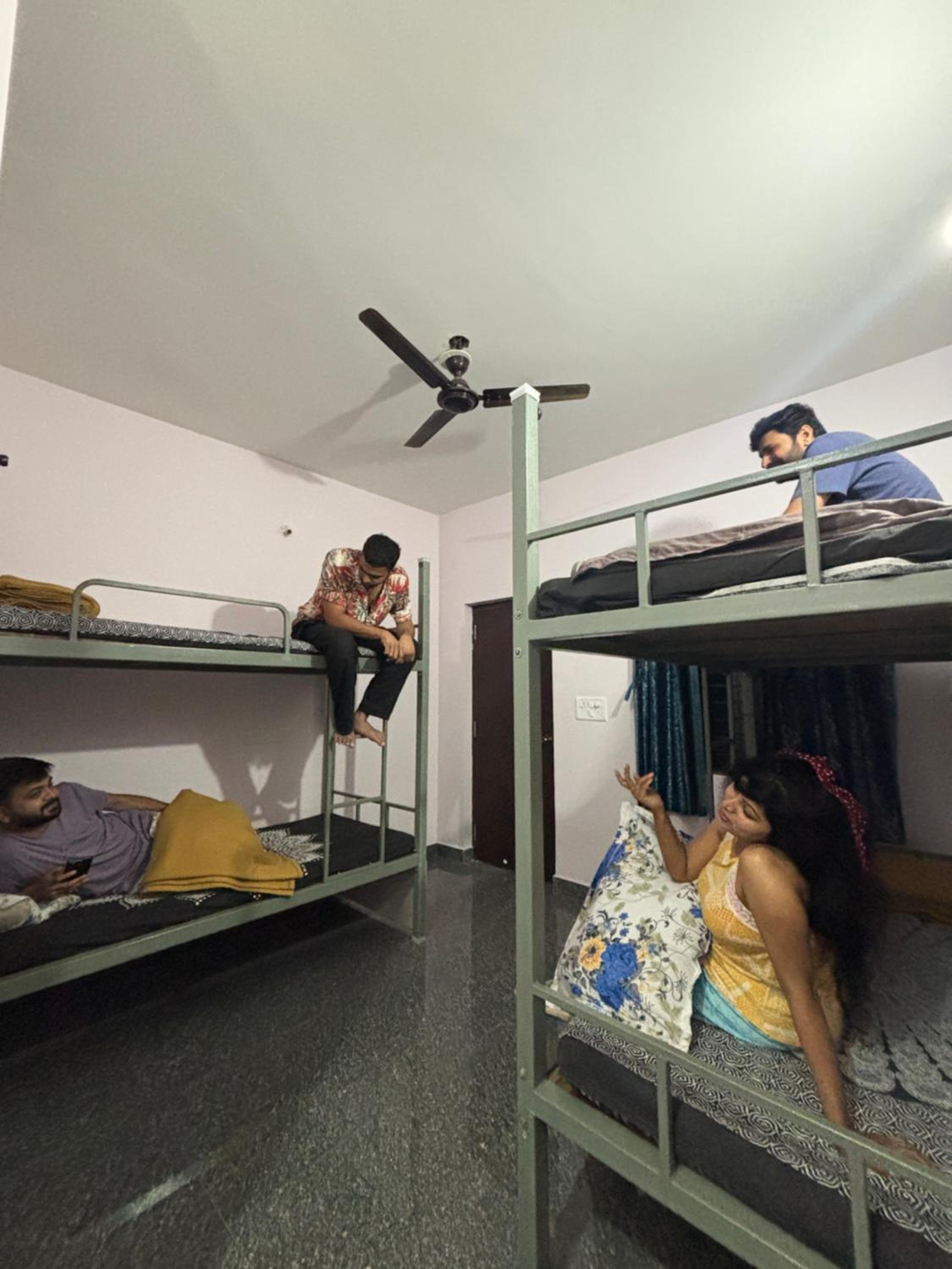 Bed In 8-Bed Mixed Dormitory Room photo 2