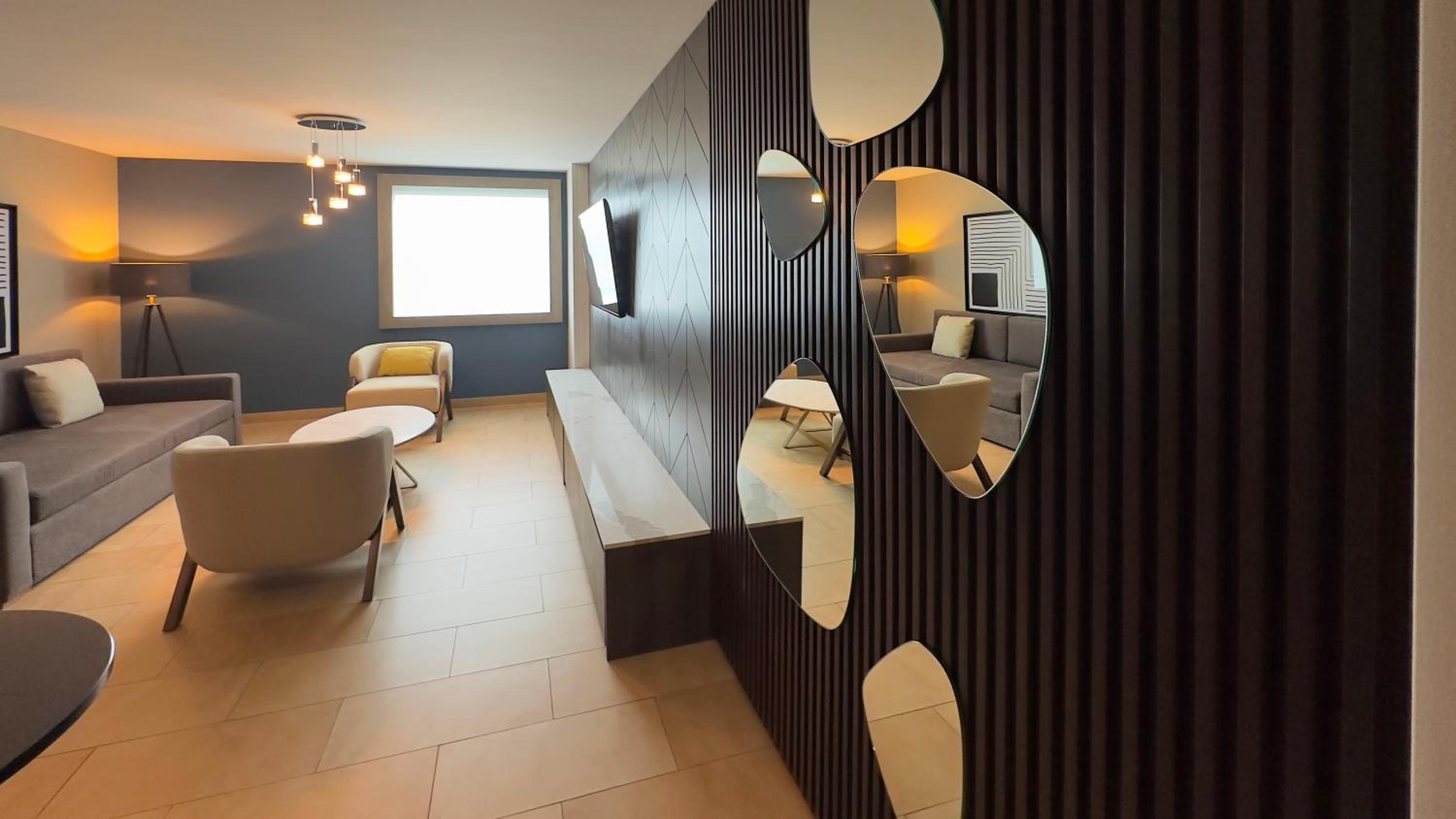One-Bedroom Suite
