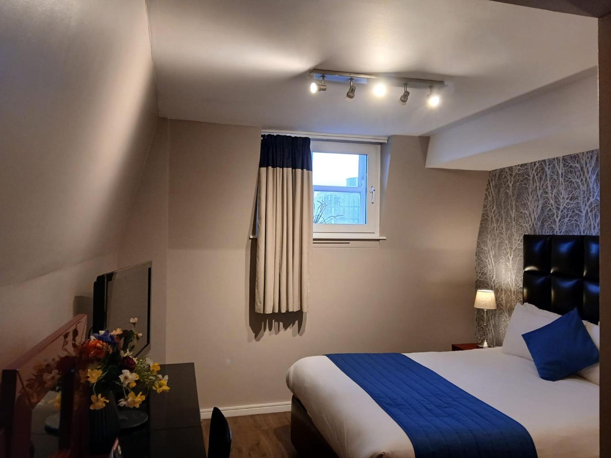 Standard Double Room photo 3