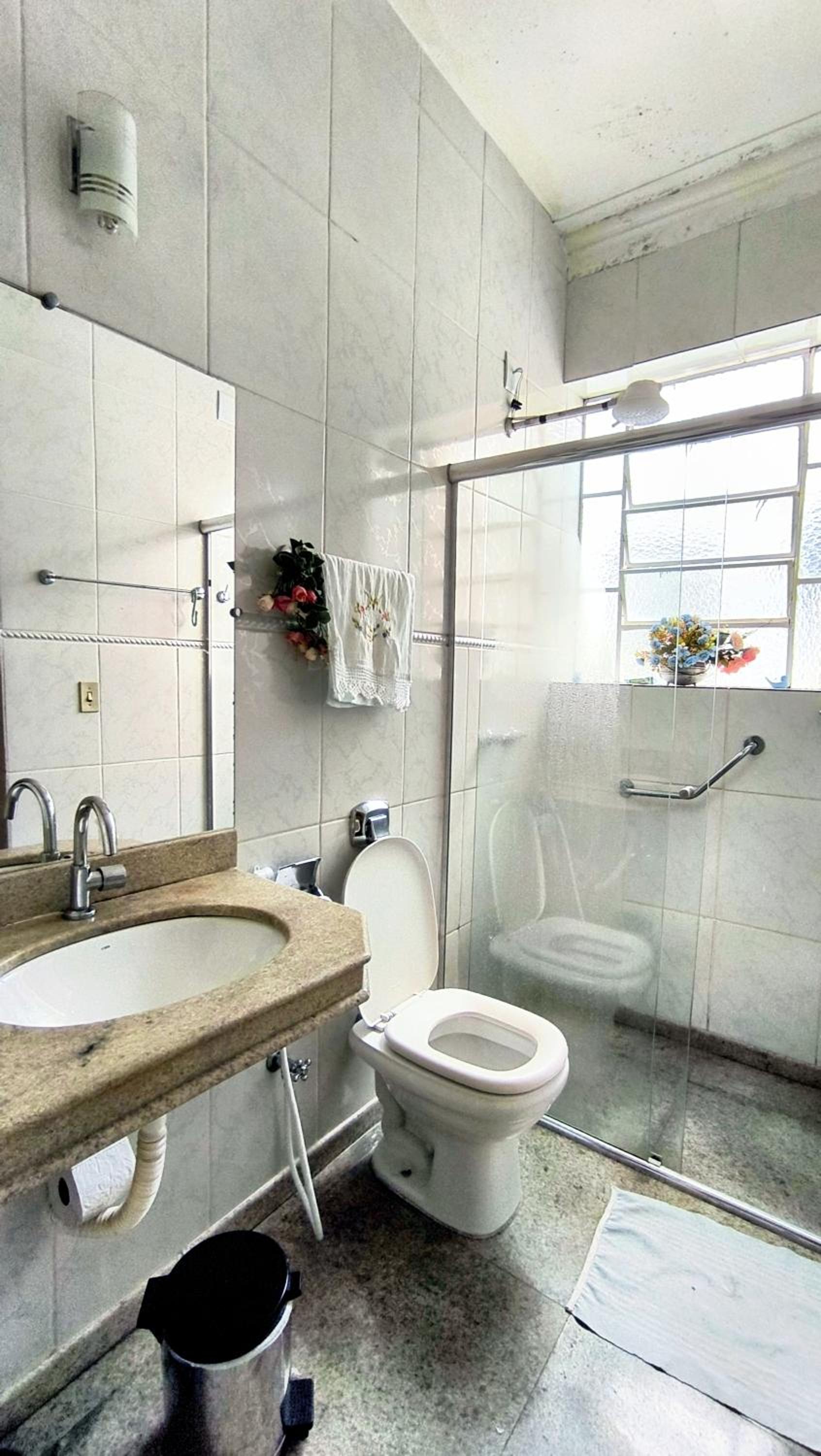 Queen Suite photo 3