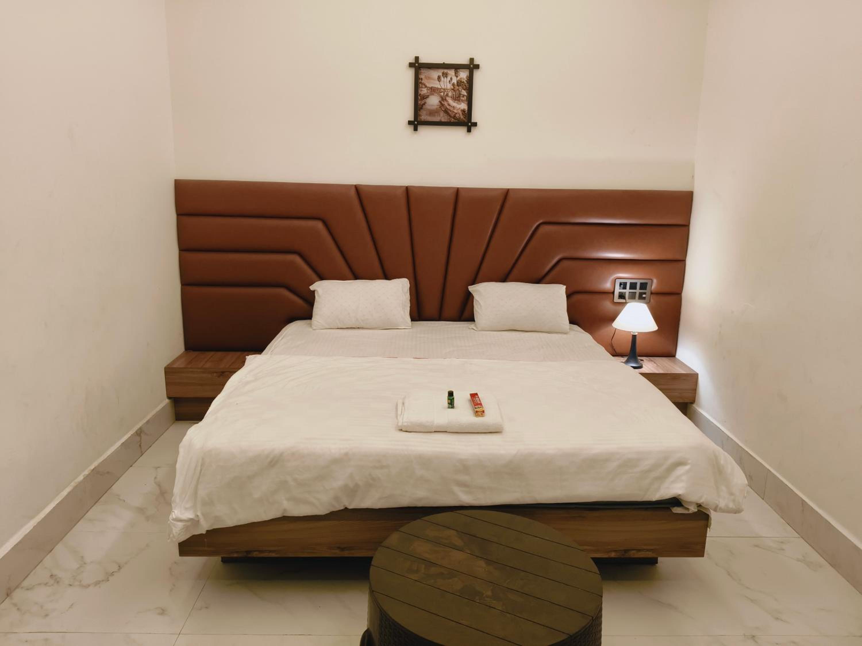 Double Room with Private Bathroom photo 3