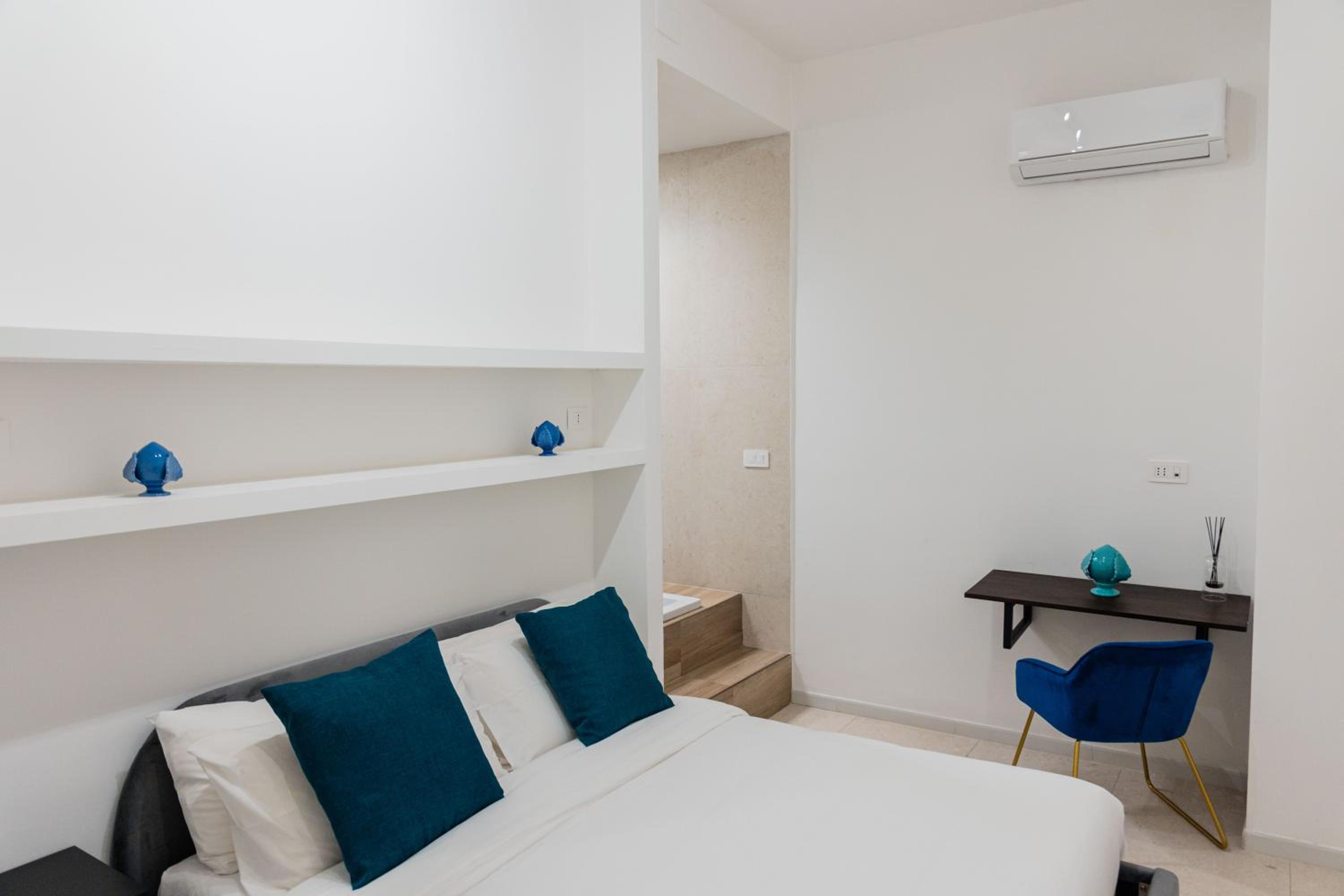 Deluxe Double Room with Bath