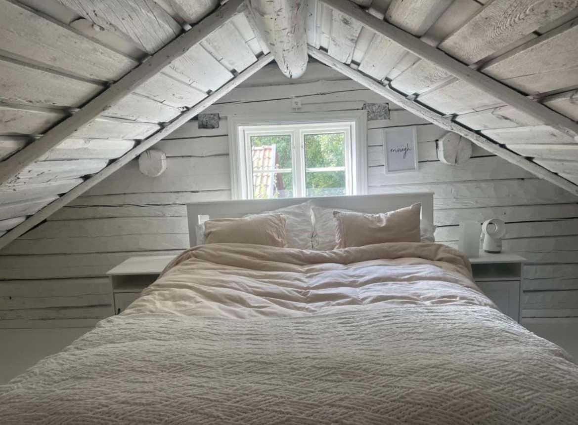 Two-Bedroom House photo 1