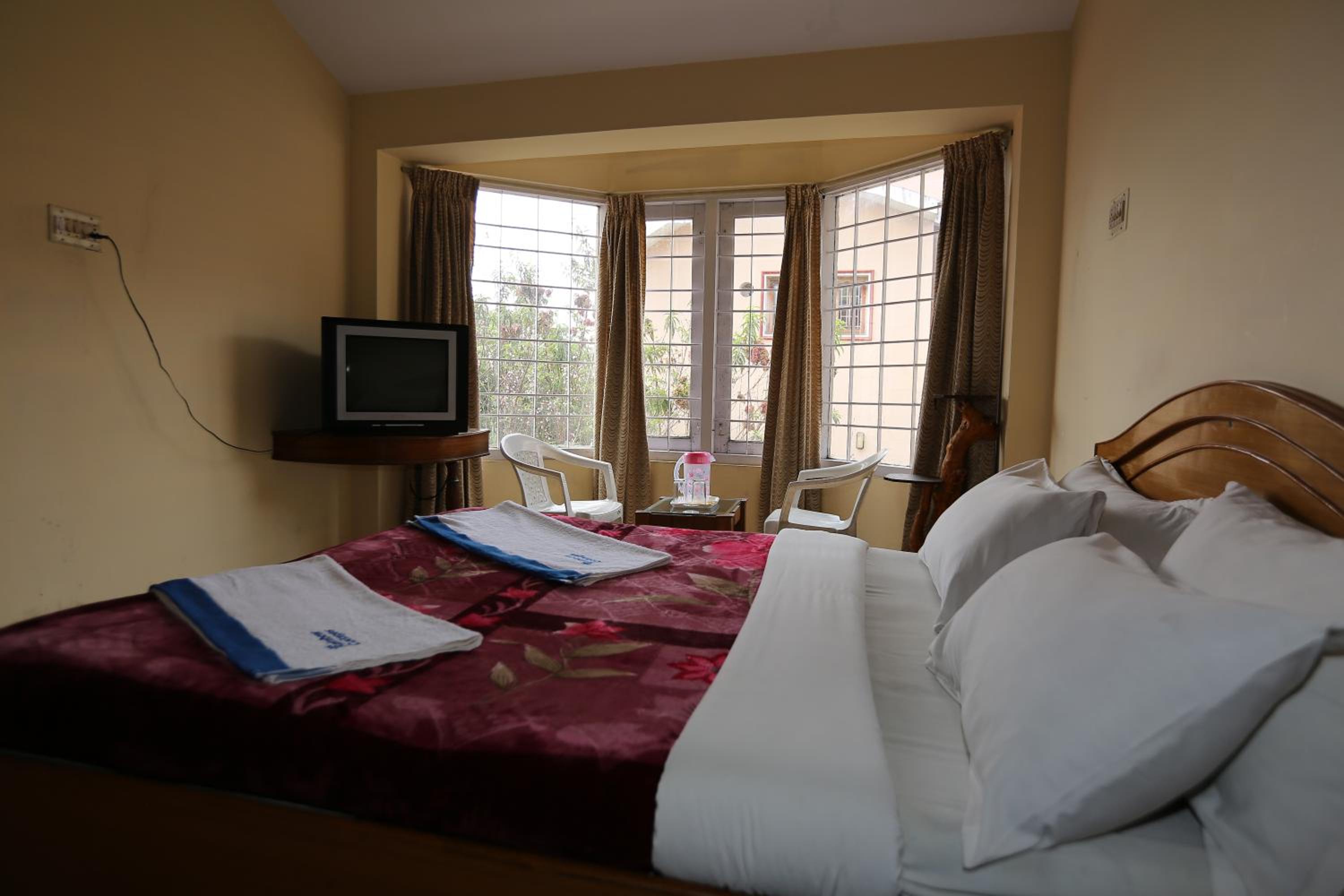 Deluxe Double Room - Photo 8