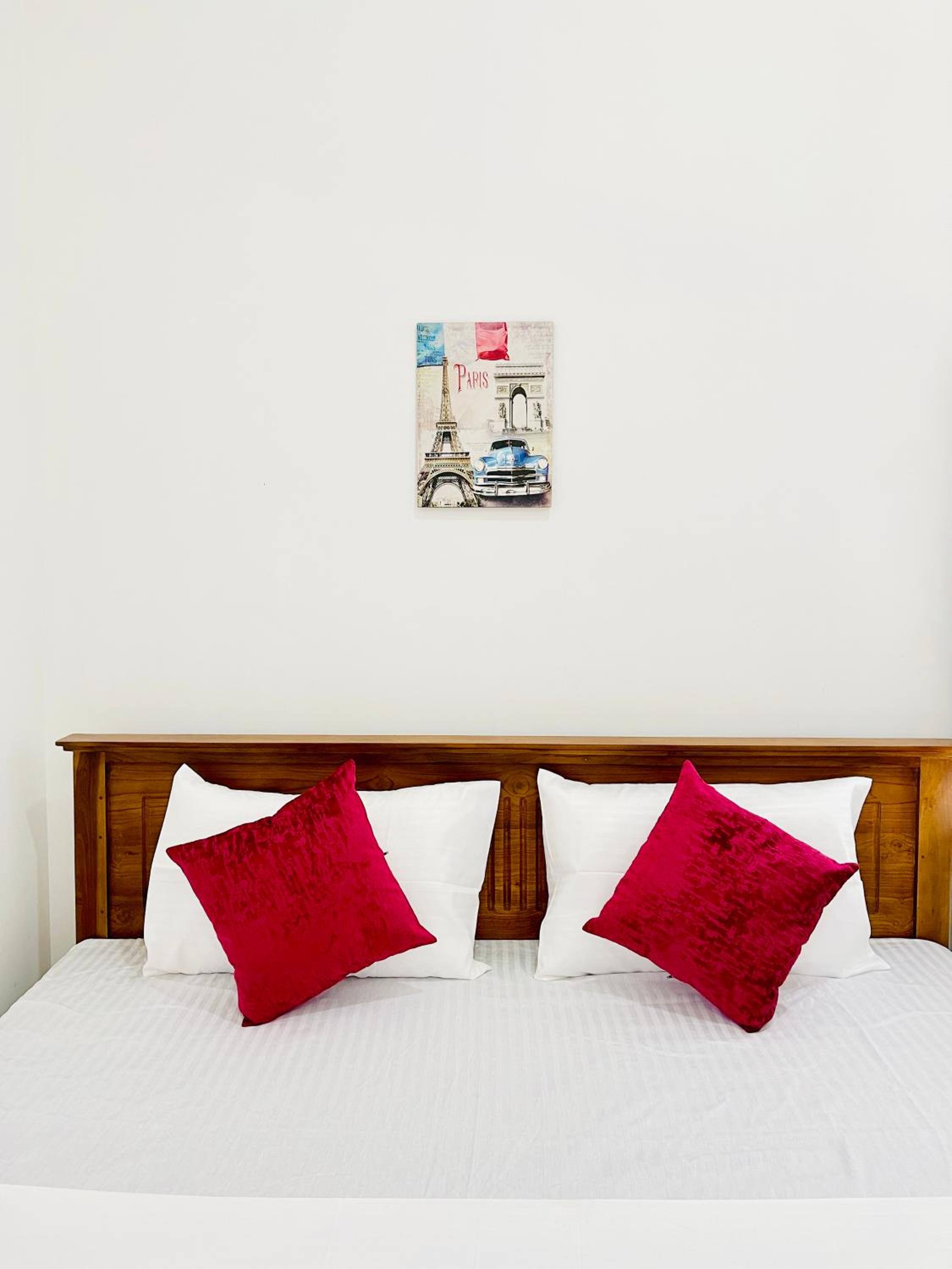 Deluxe King Room photo 3