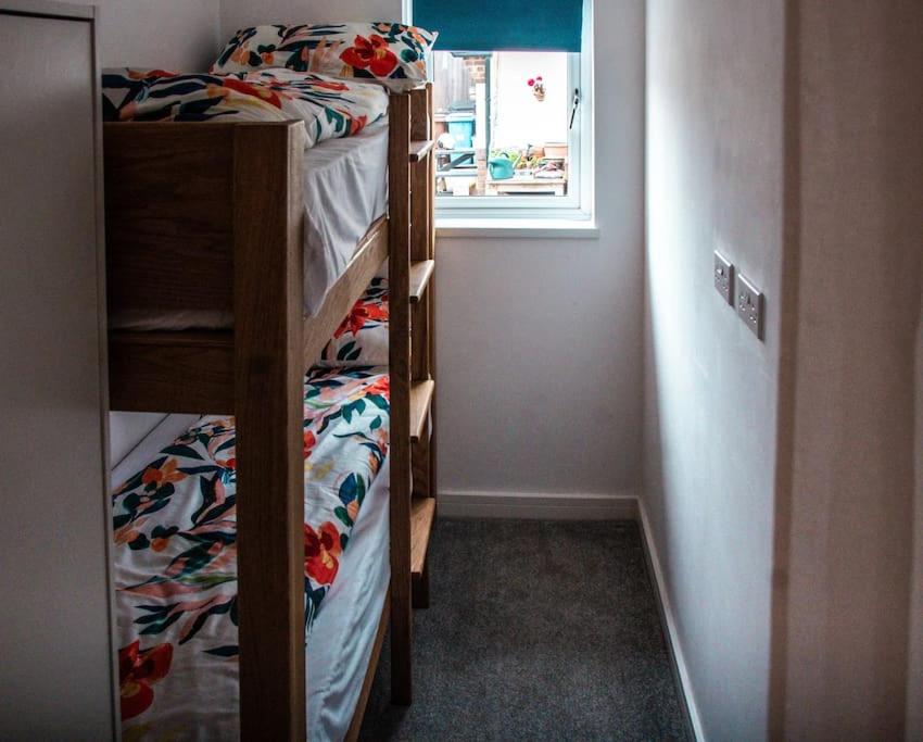 One-Bedroom House photo 1