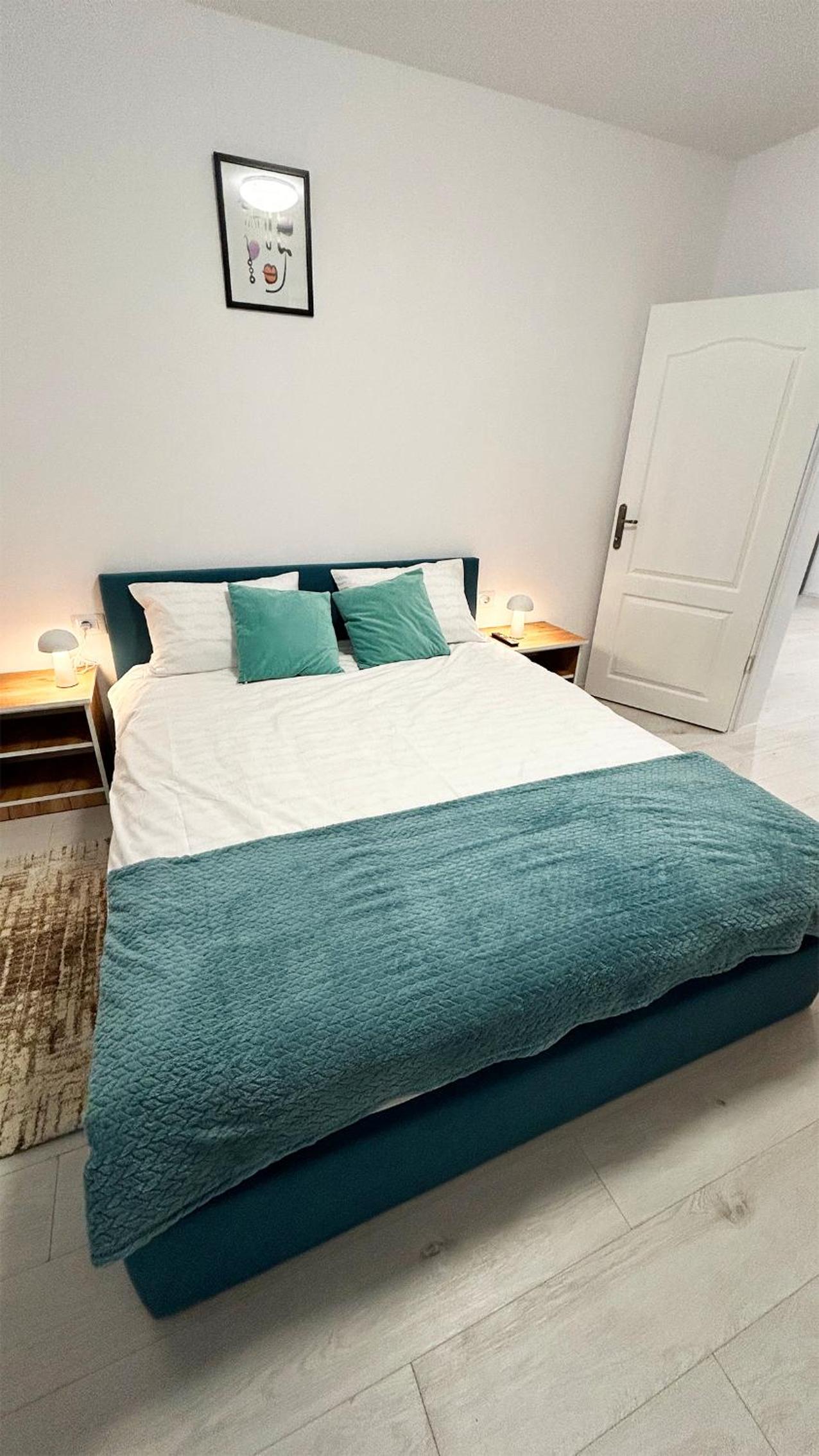 One-Bedroom Apartment photo 2