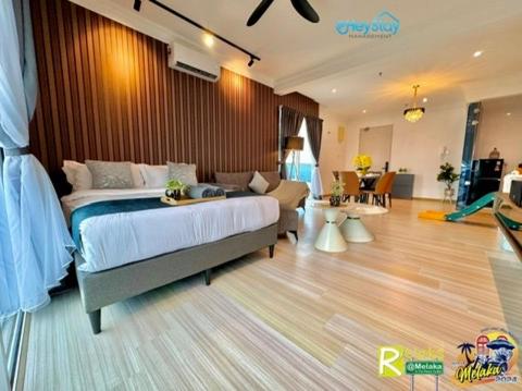 Two-Bedroom Apartment with Balcony and Terrace photo 3