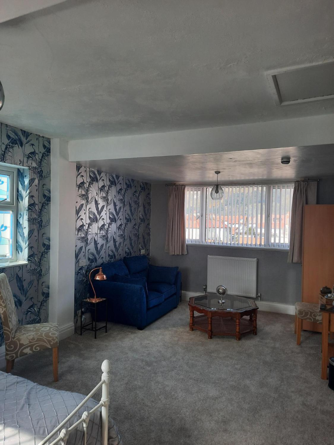 Double room-Suite-Ensuite with Shower photo 1