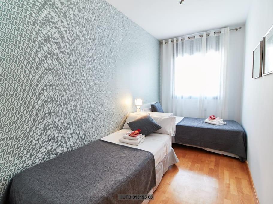 Three-Bedroom Apartment photo 2