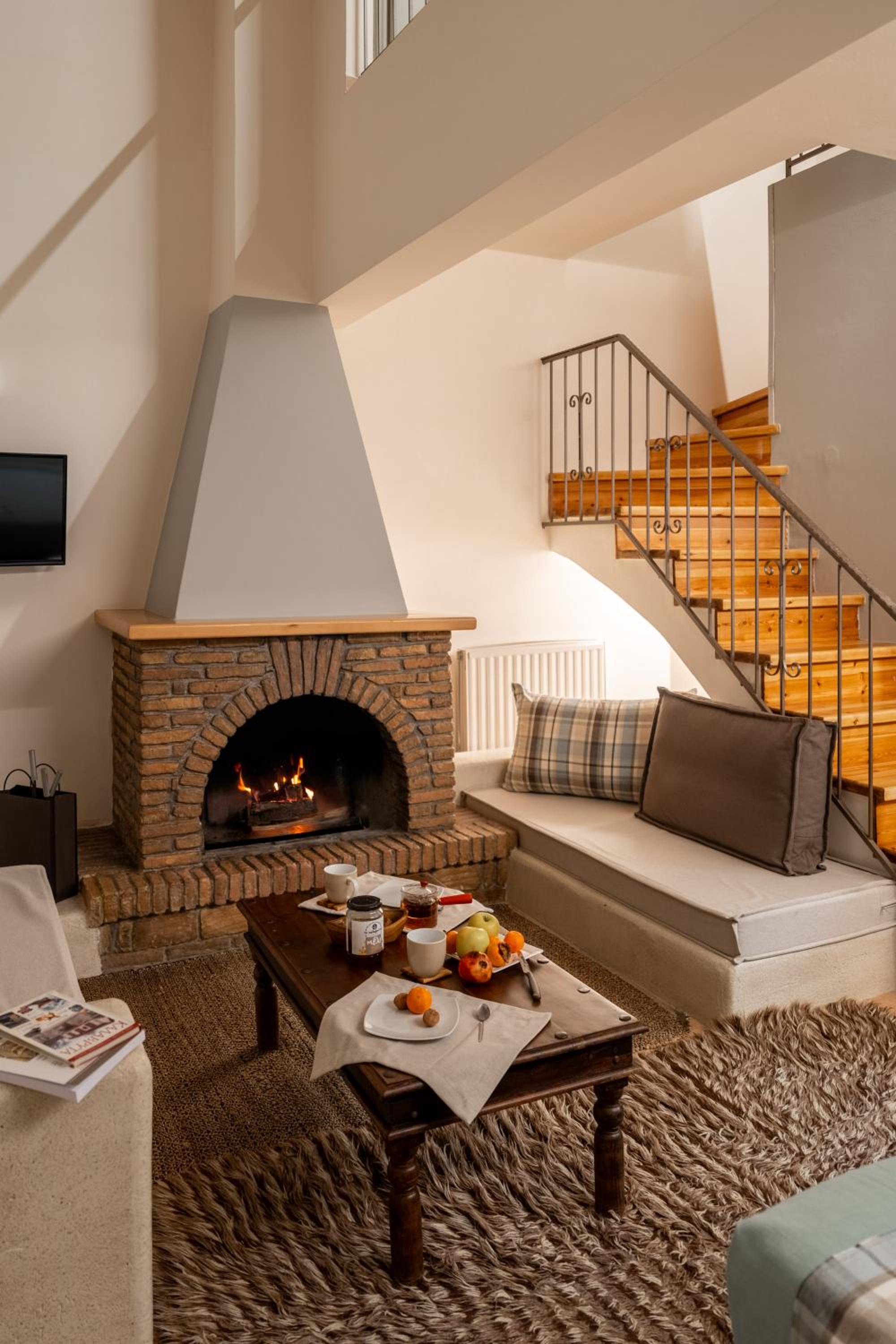 Maisonette - Split Level (2 Adults + 2 Children)
