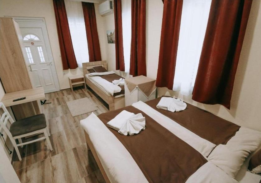 Comfort Triple Room With Shower