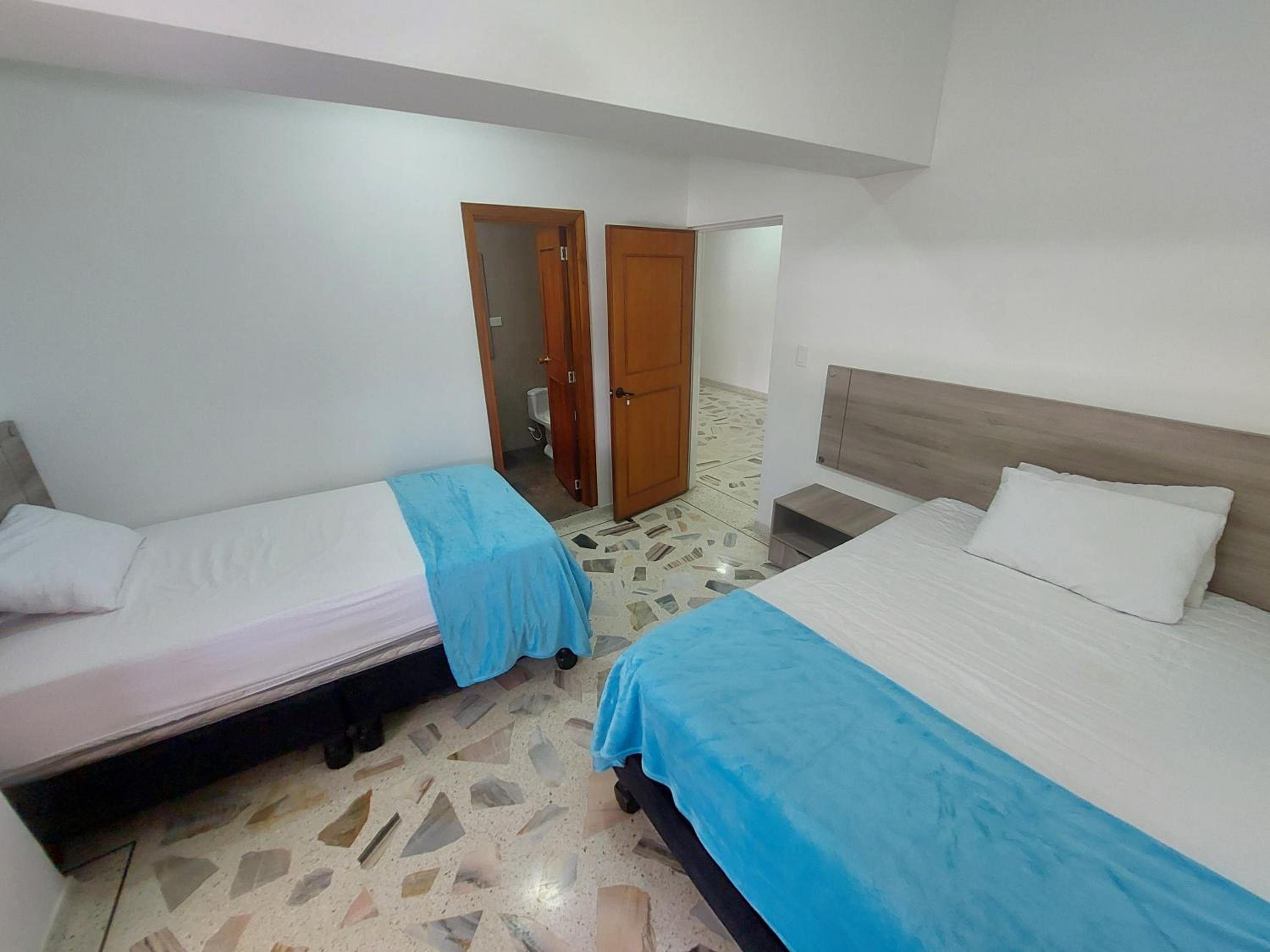 Deluxe Double Or Twin Room photo 3