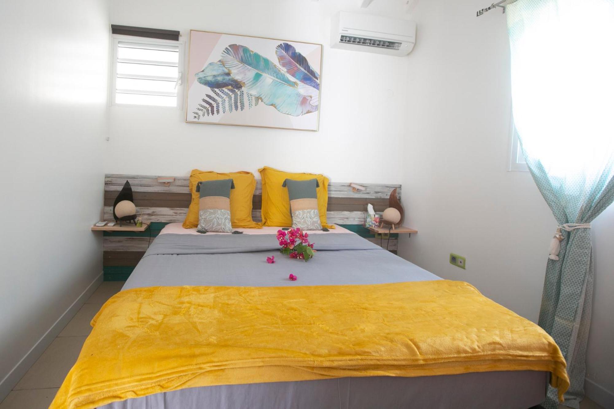 Three-Bedroom House photo 1