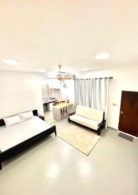 One-Bedroom House photo 3