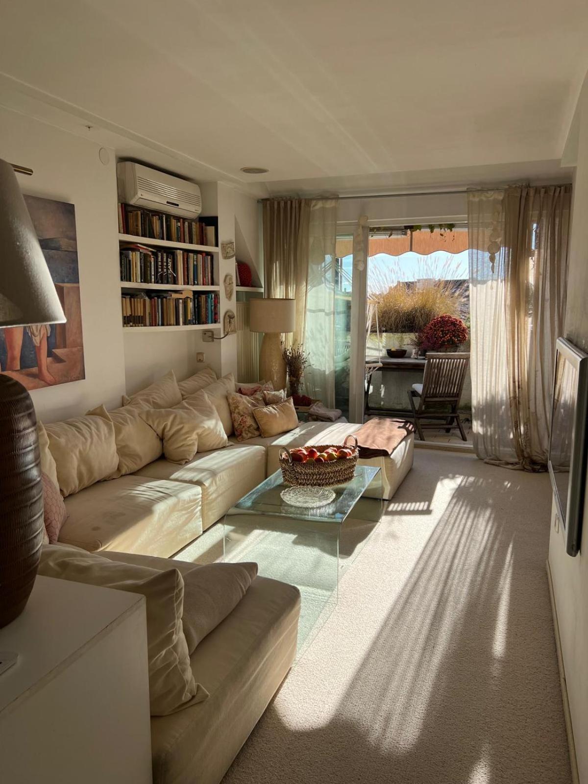 Three-Bedroom Deluxe Apartment