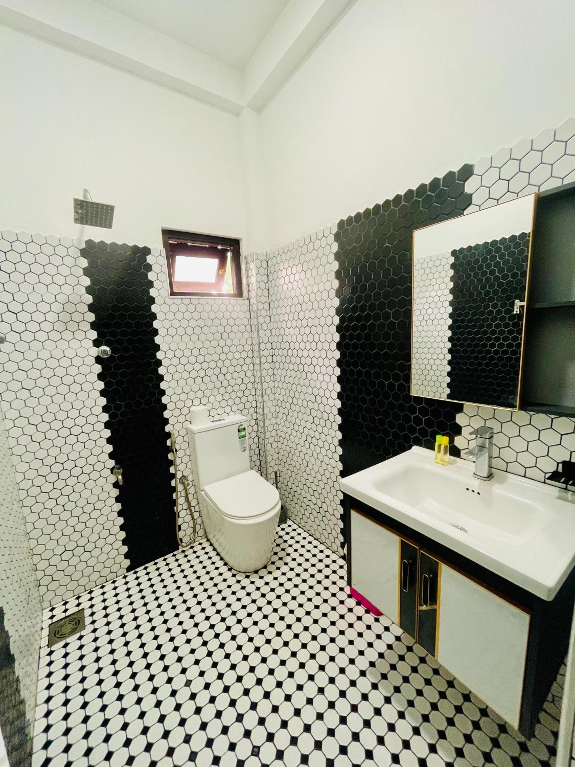 Budget Double Room photo 2