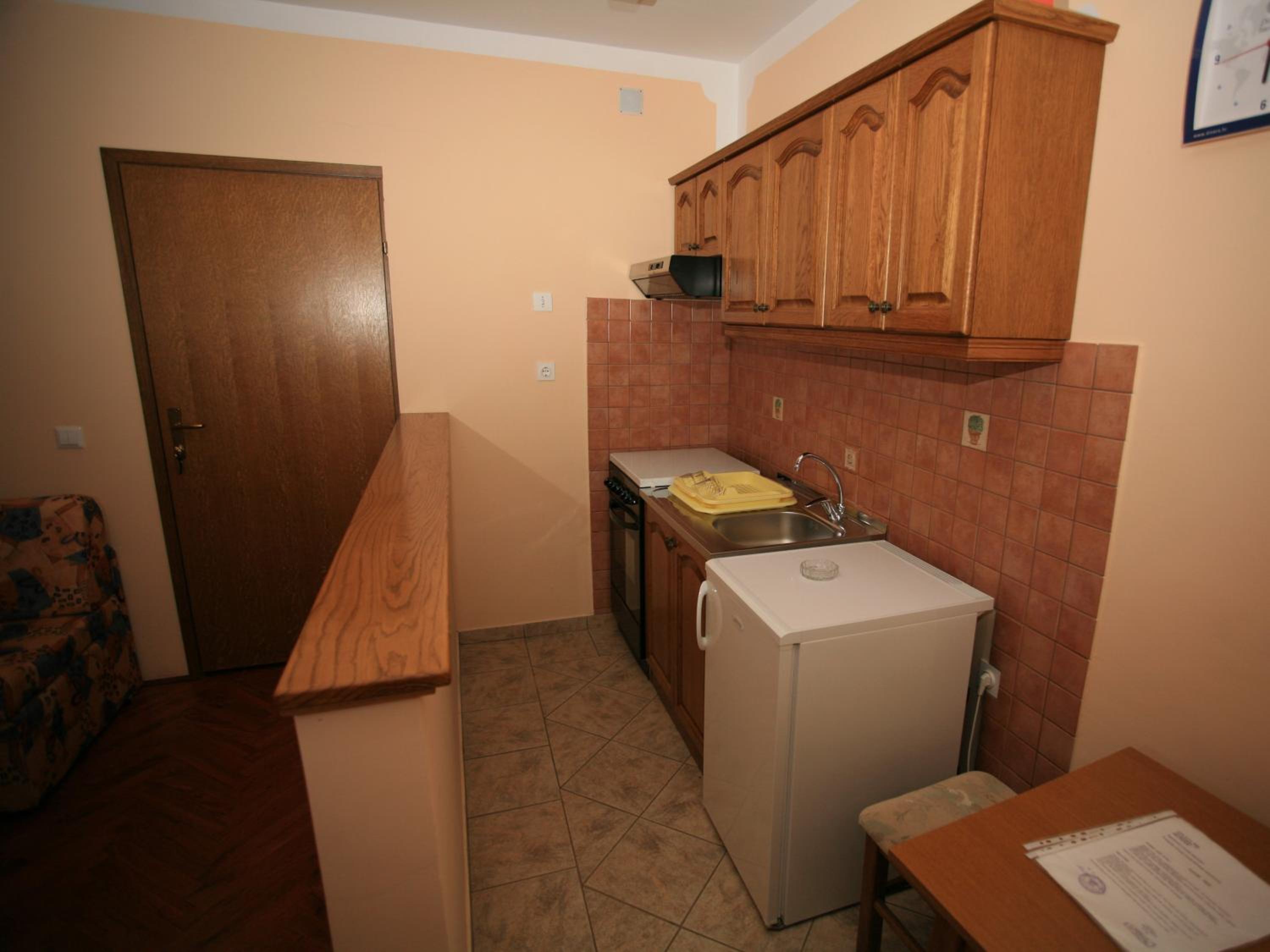 One-Bedroom Apartment with Balcony - Photo 2