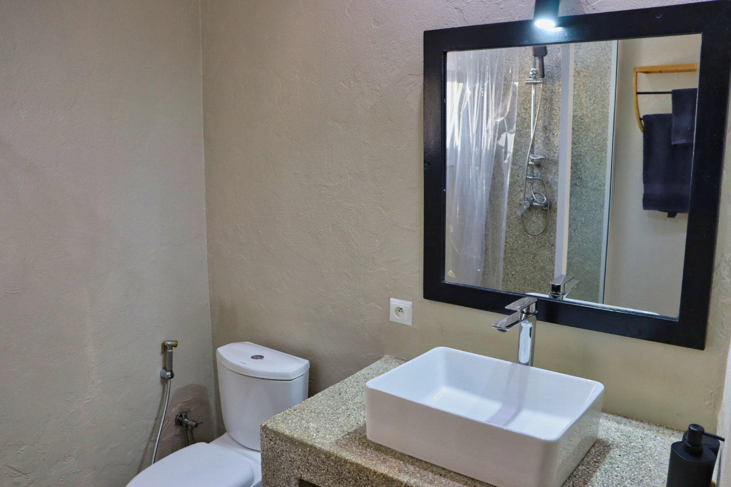 Deluxe Double Room with Shower photo 2