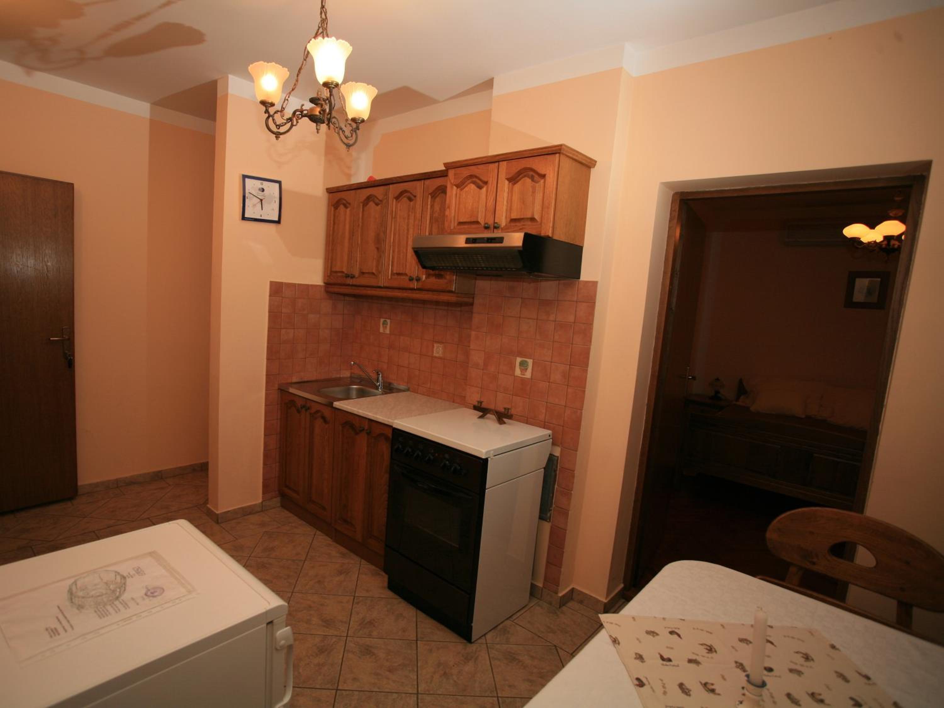 Comfort Two-Bedroom Apartment with Balcony and Garden View  - Photo 2