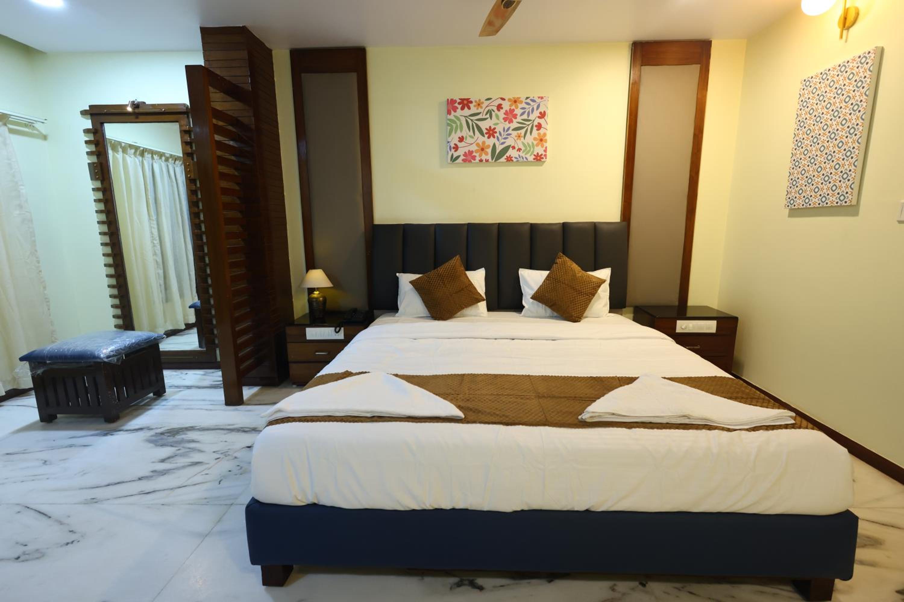 Large Double Room