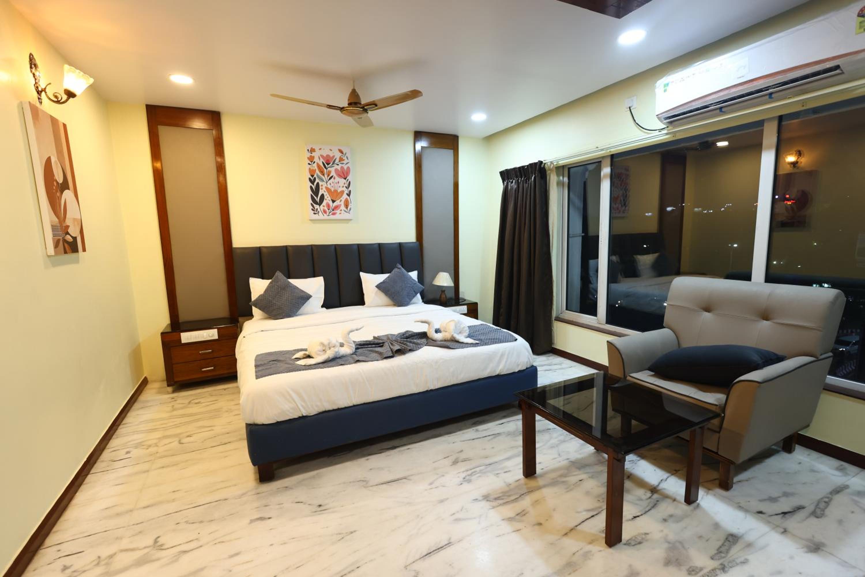 Large Double Room photo 3
