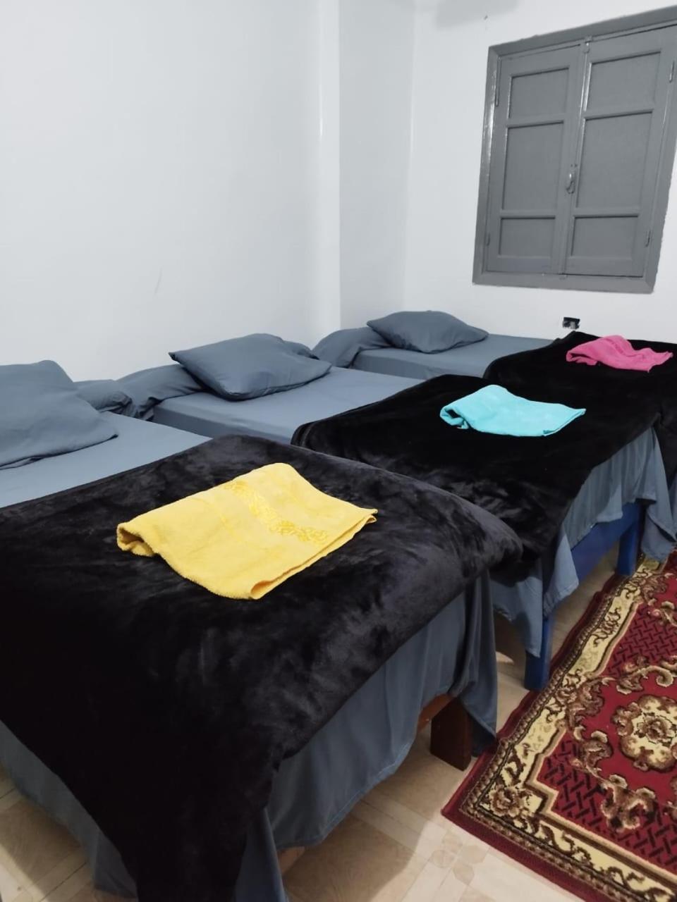 Economy Triple Room with Shared Bathroom photo 1