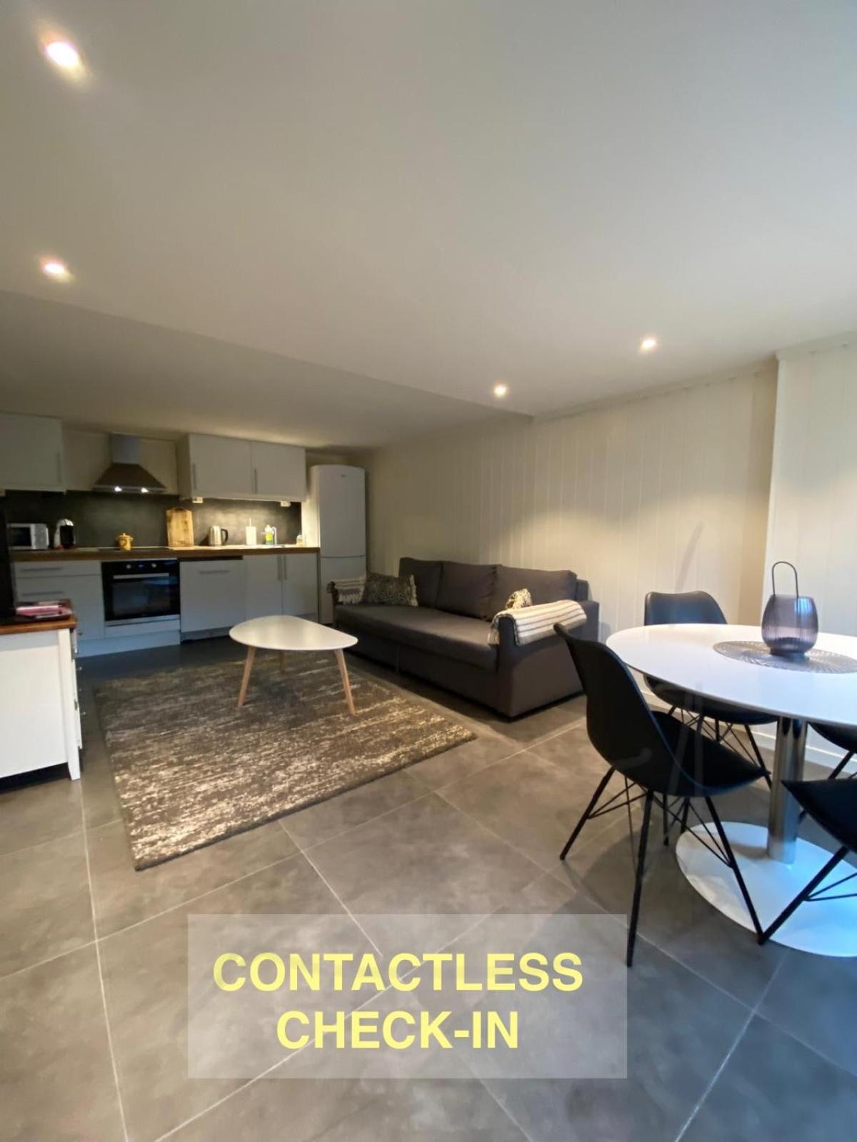 Apartment With Terrace photo 1