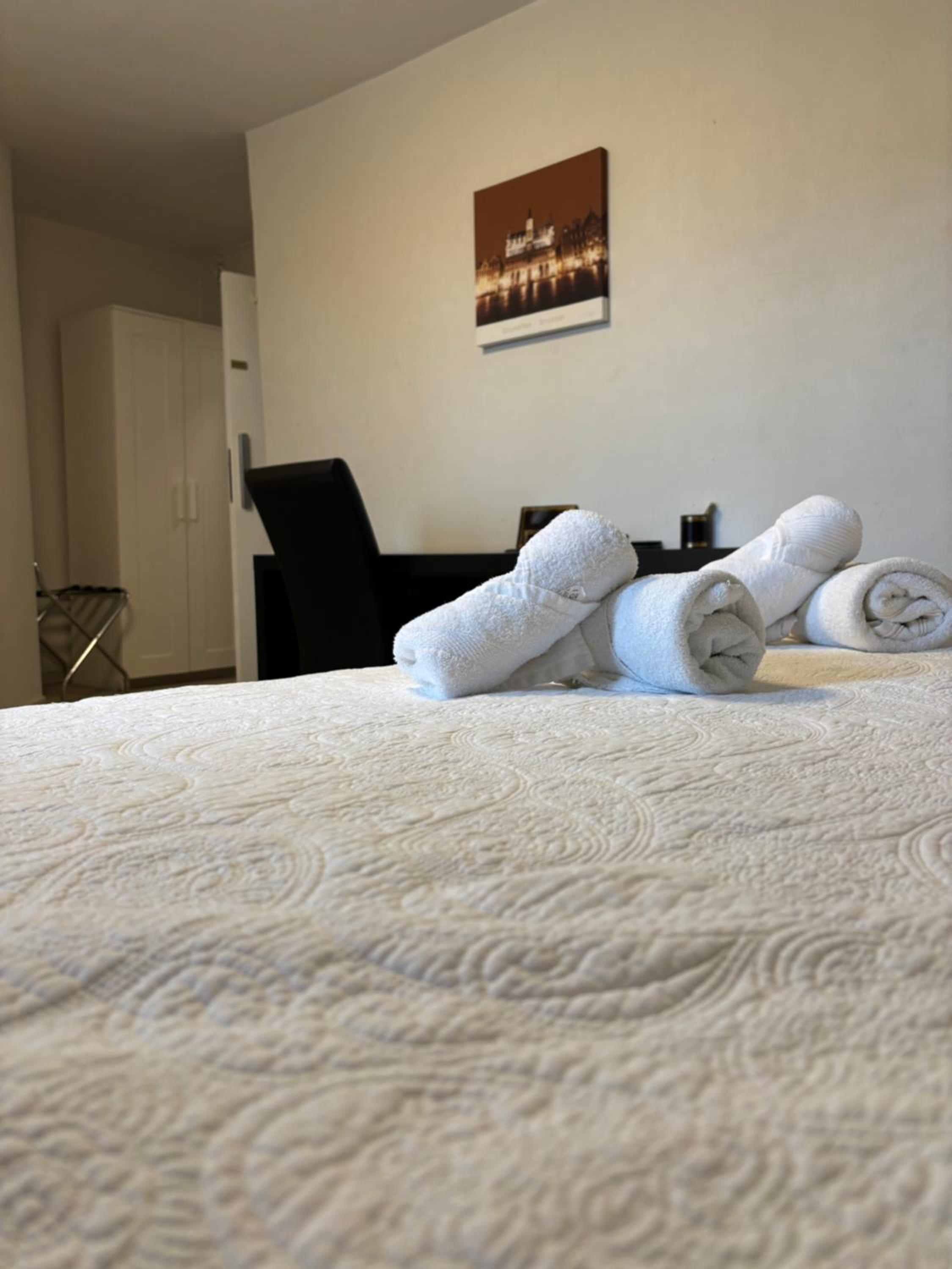 Standard Double Room - Photo 3