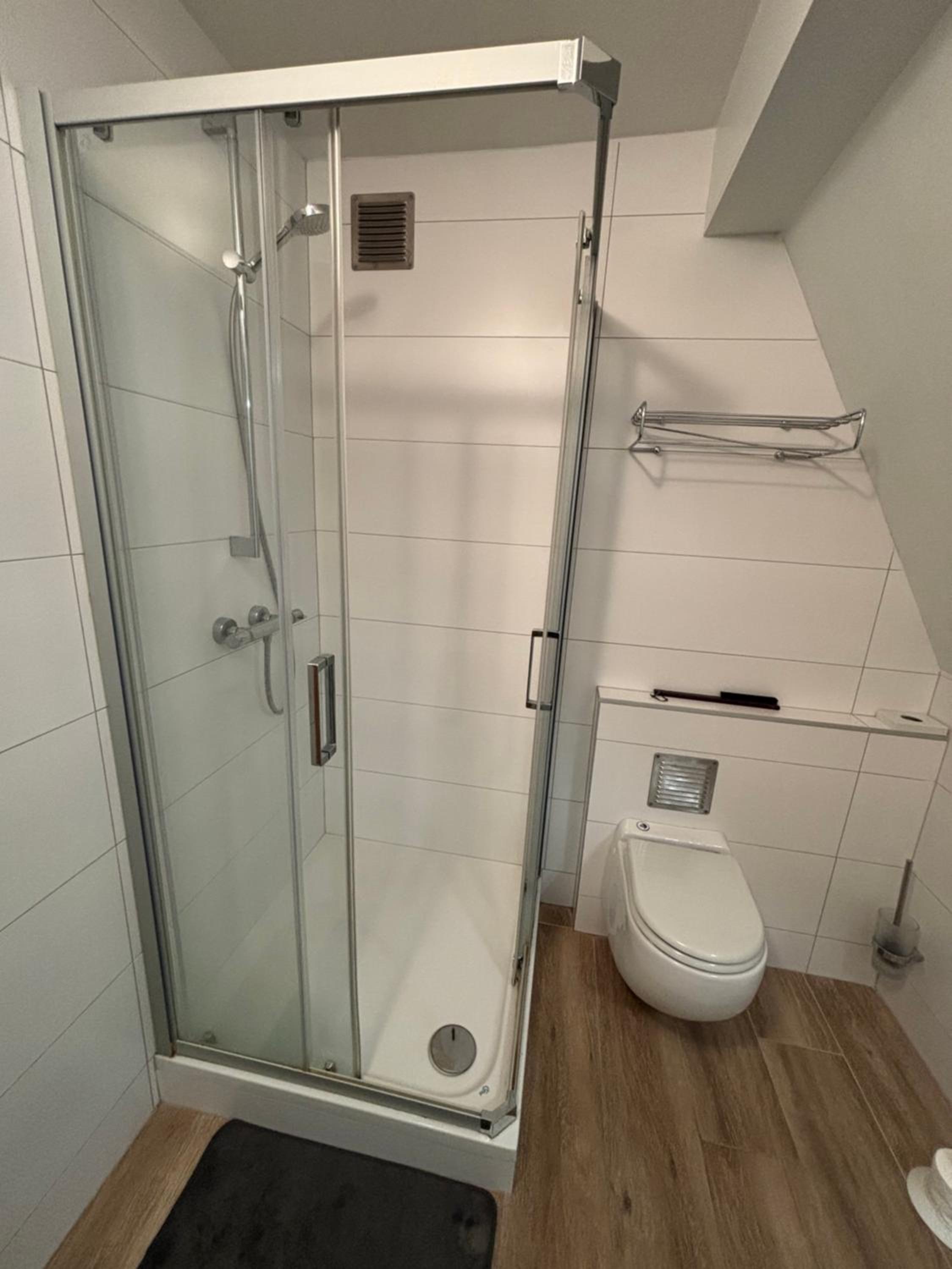 Standard Double Room - Photo 6