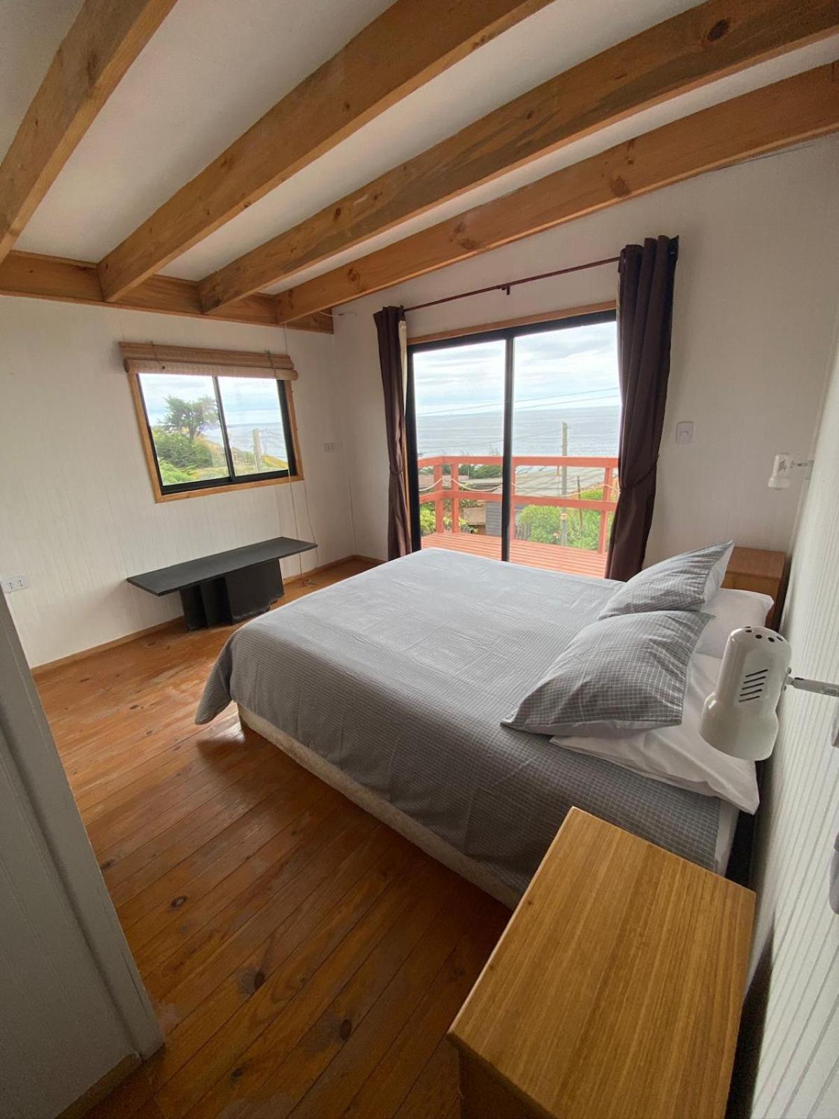 One-Bedroom House photo 2
