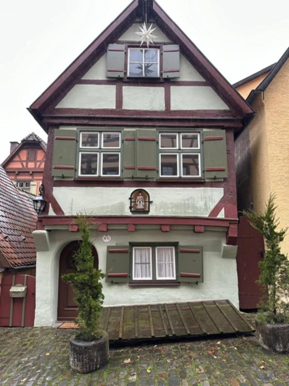 Two-Bedroom House photo 3