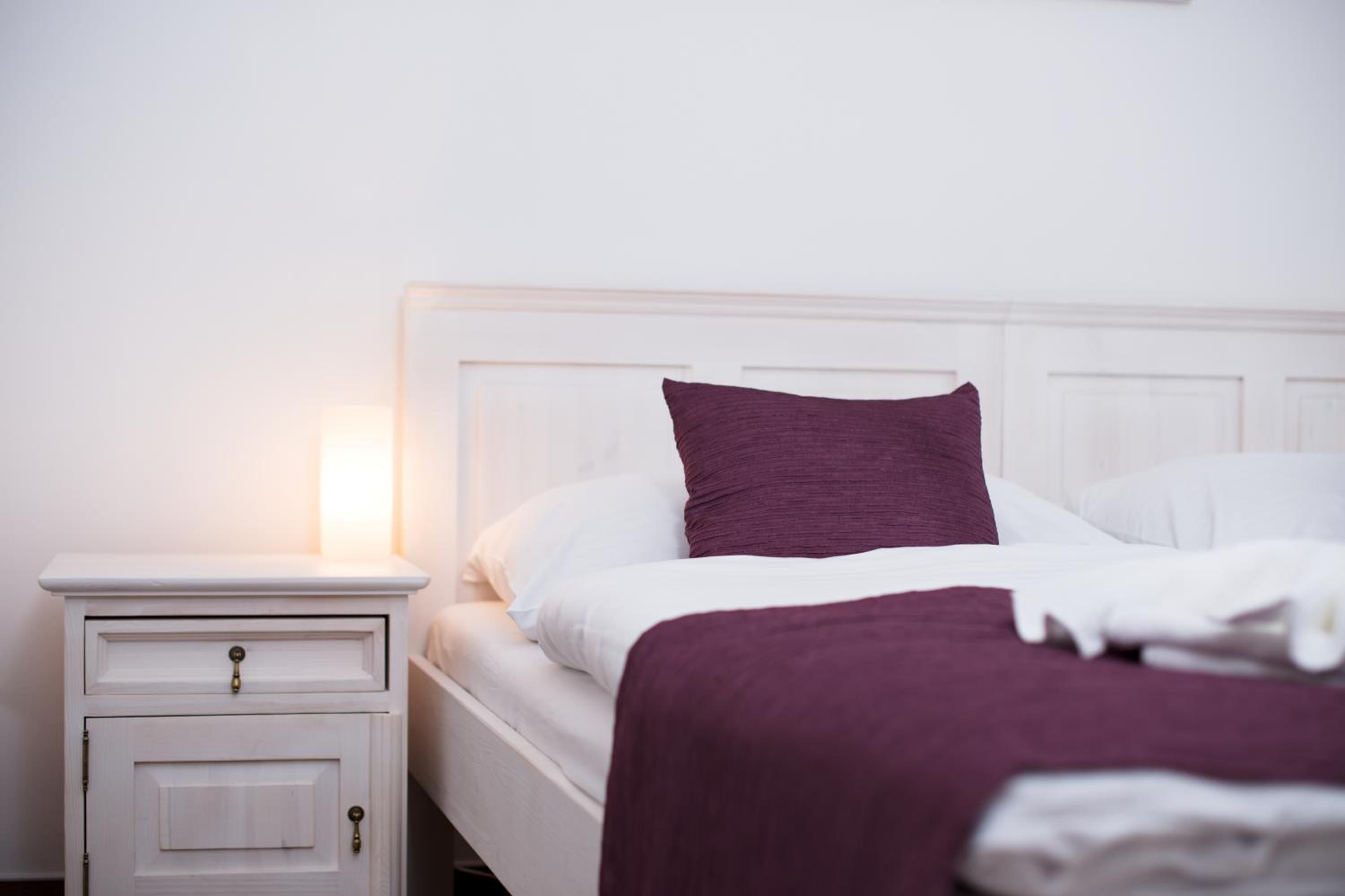 Standard Twin Room - Photo 8
