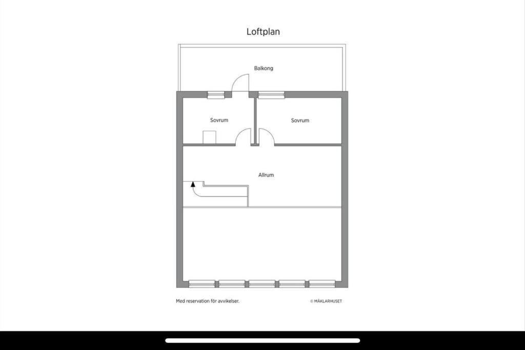 Three-Bedroom Apartment photo 3