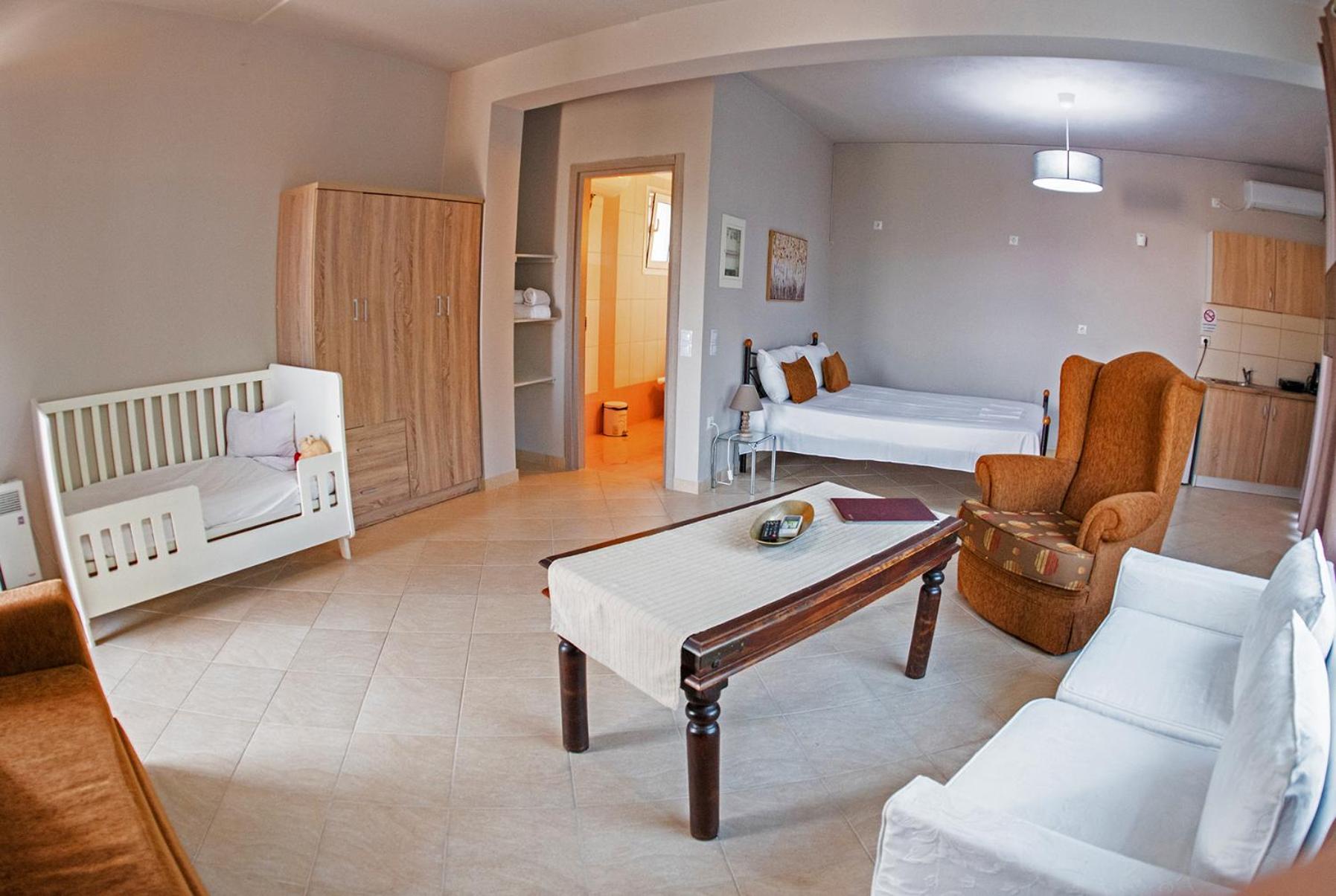 Two-Bedroom Apartment - Photo 20