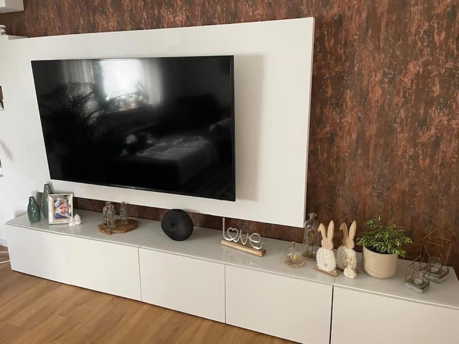 Apartment photo 2