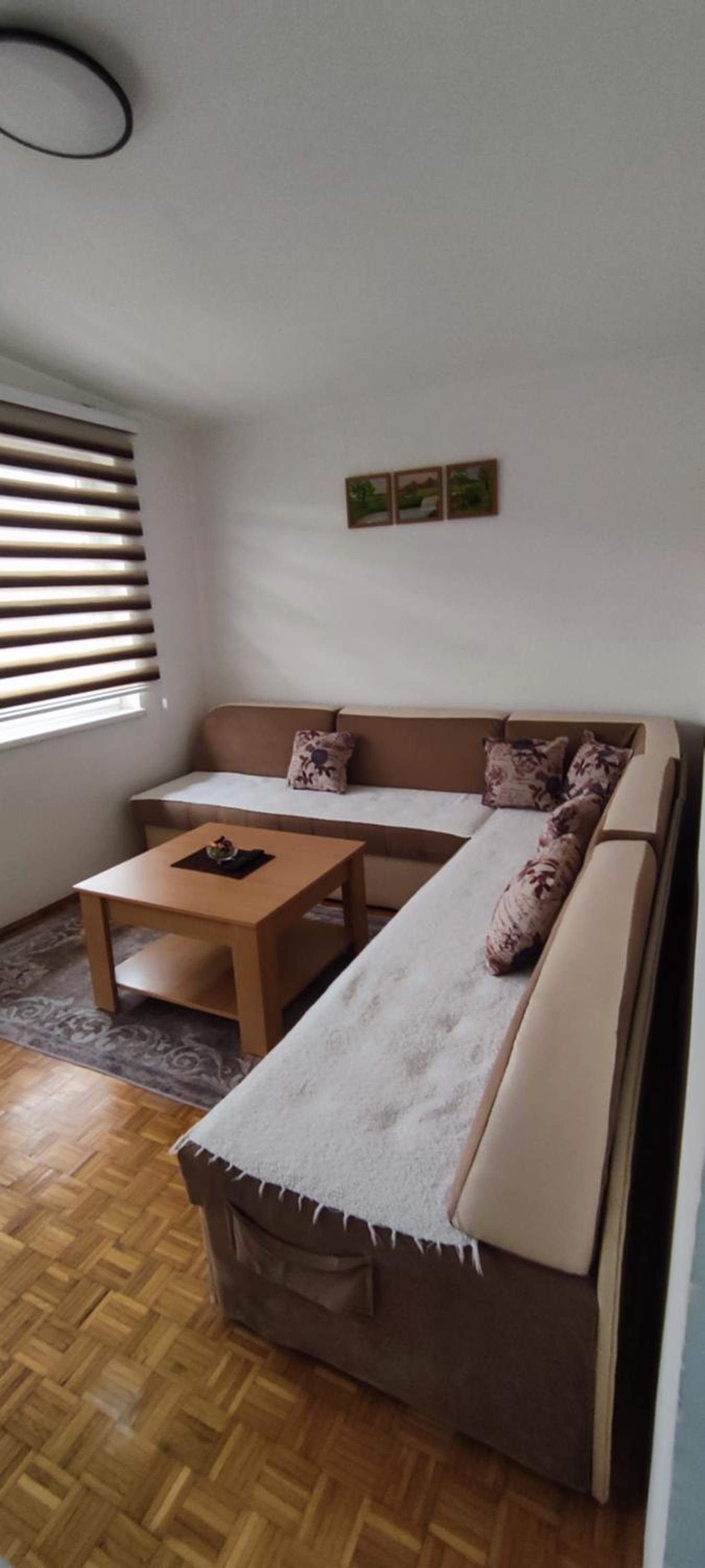 Apartment photo 2