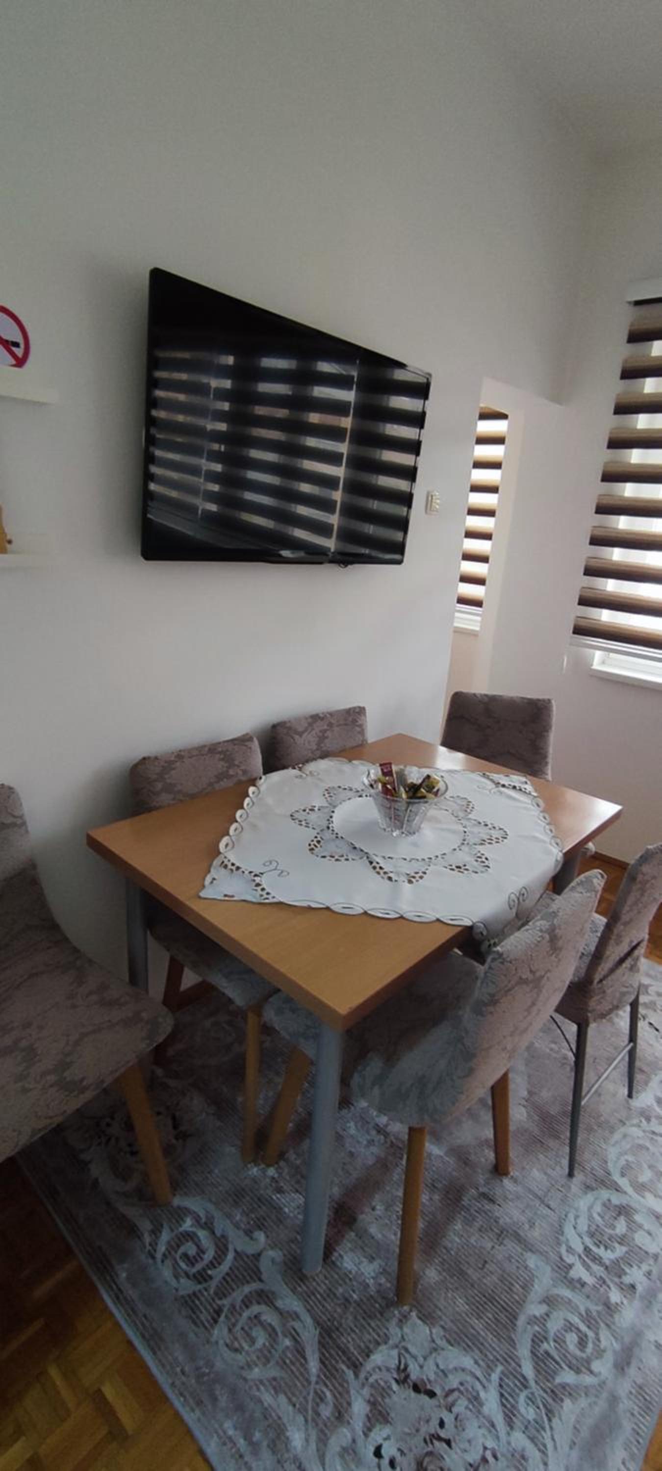 Apartment photo 3