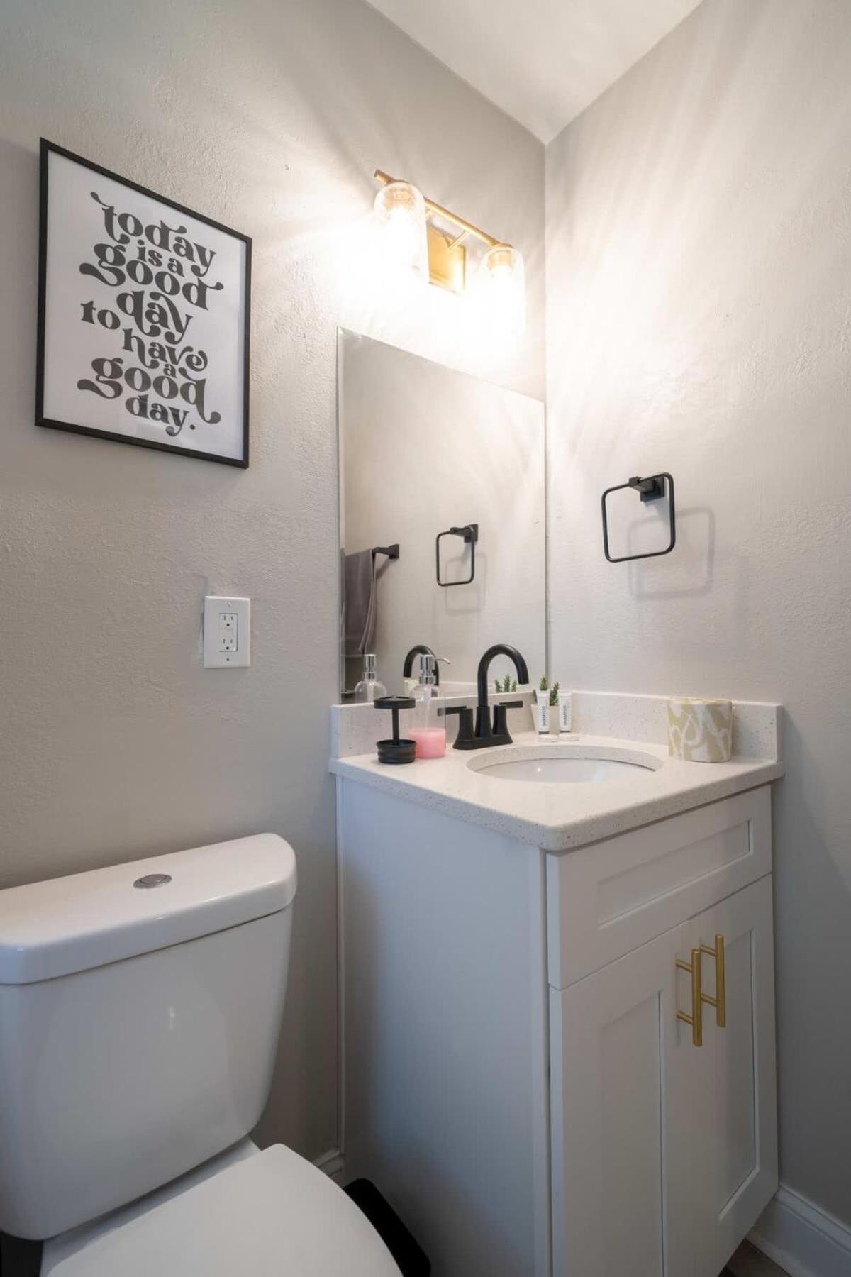 Apartment photo 2