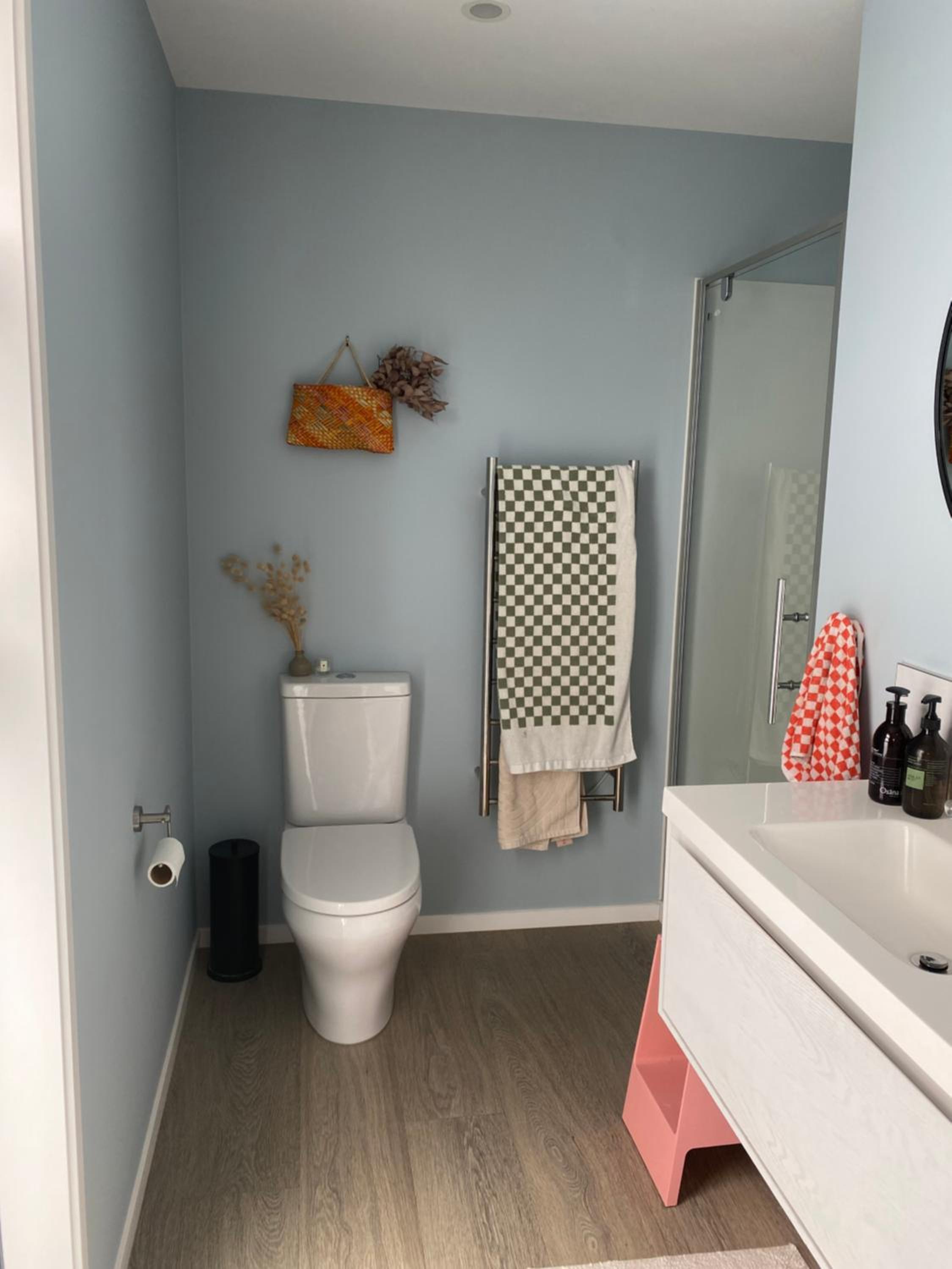 Three-Bedroom House photo 3