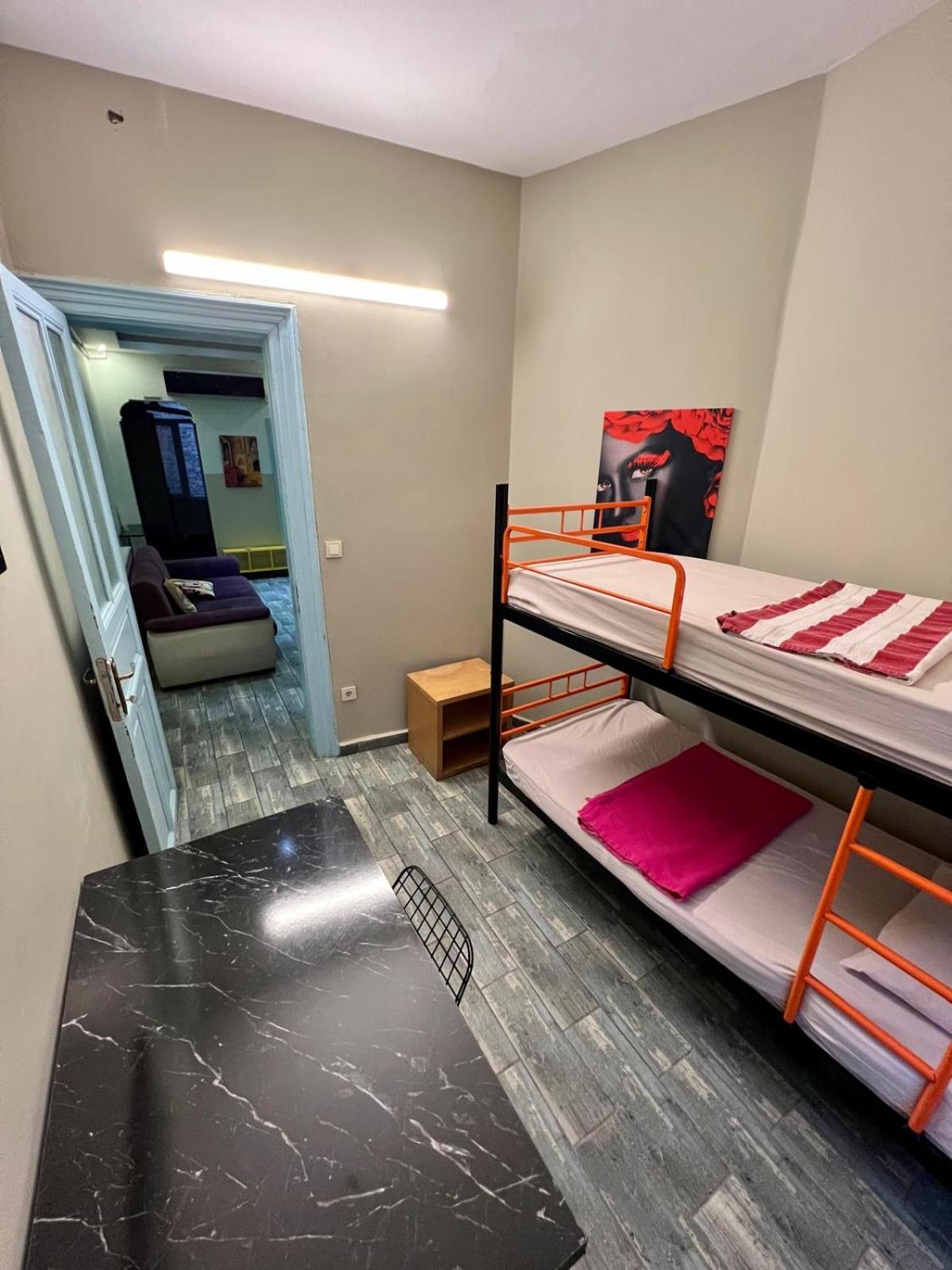 Single Bed In Mixed Dormitory Room photo 2