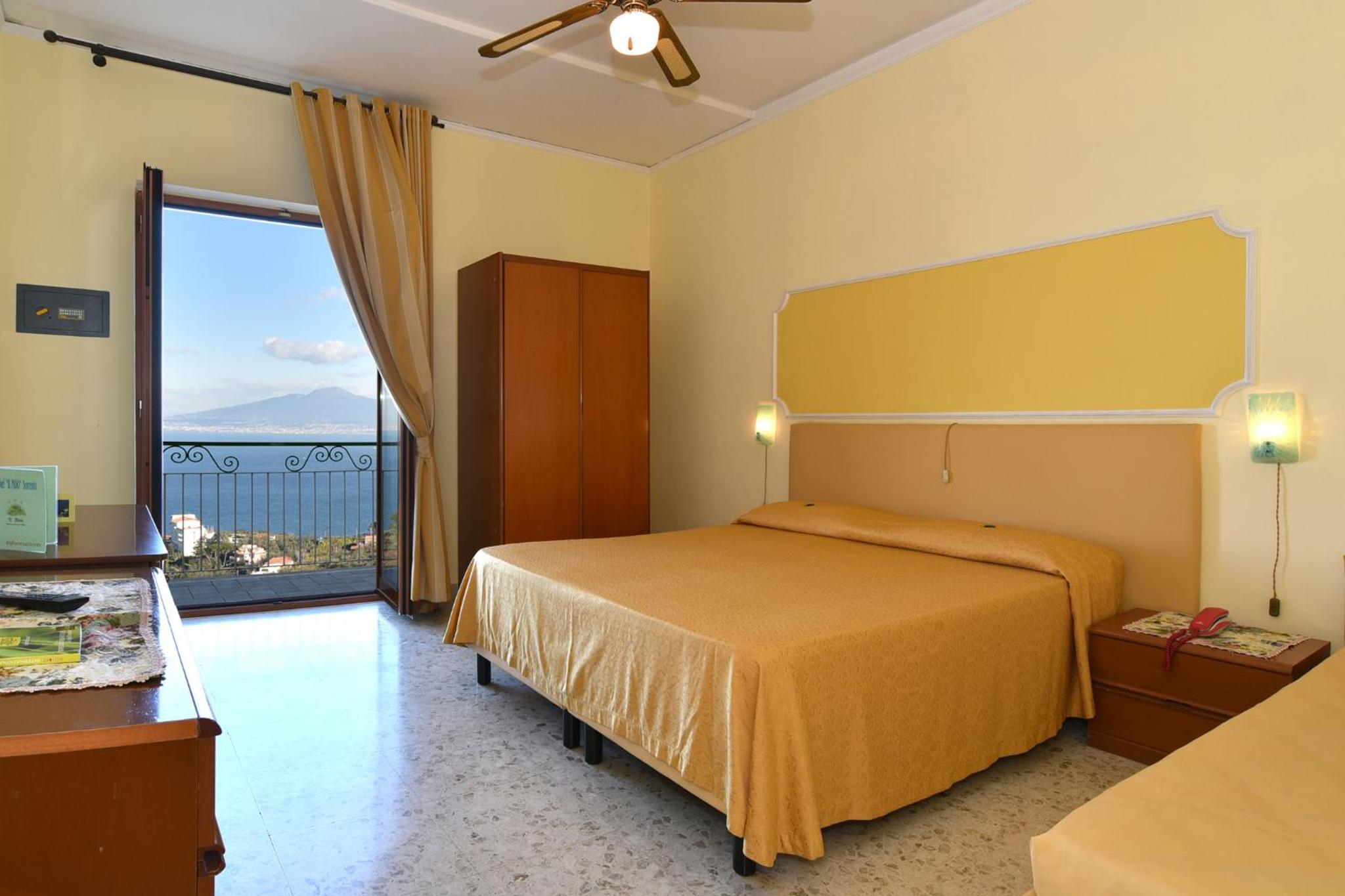 Triple Room with Sea View