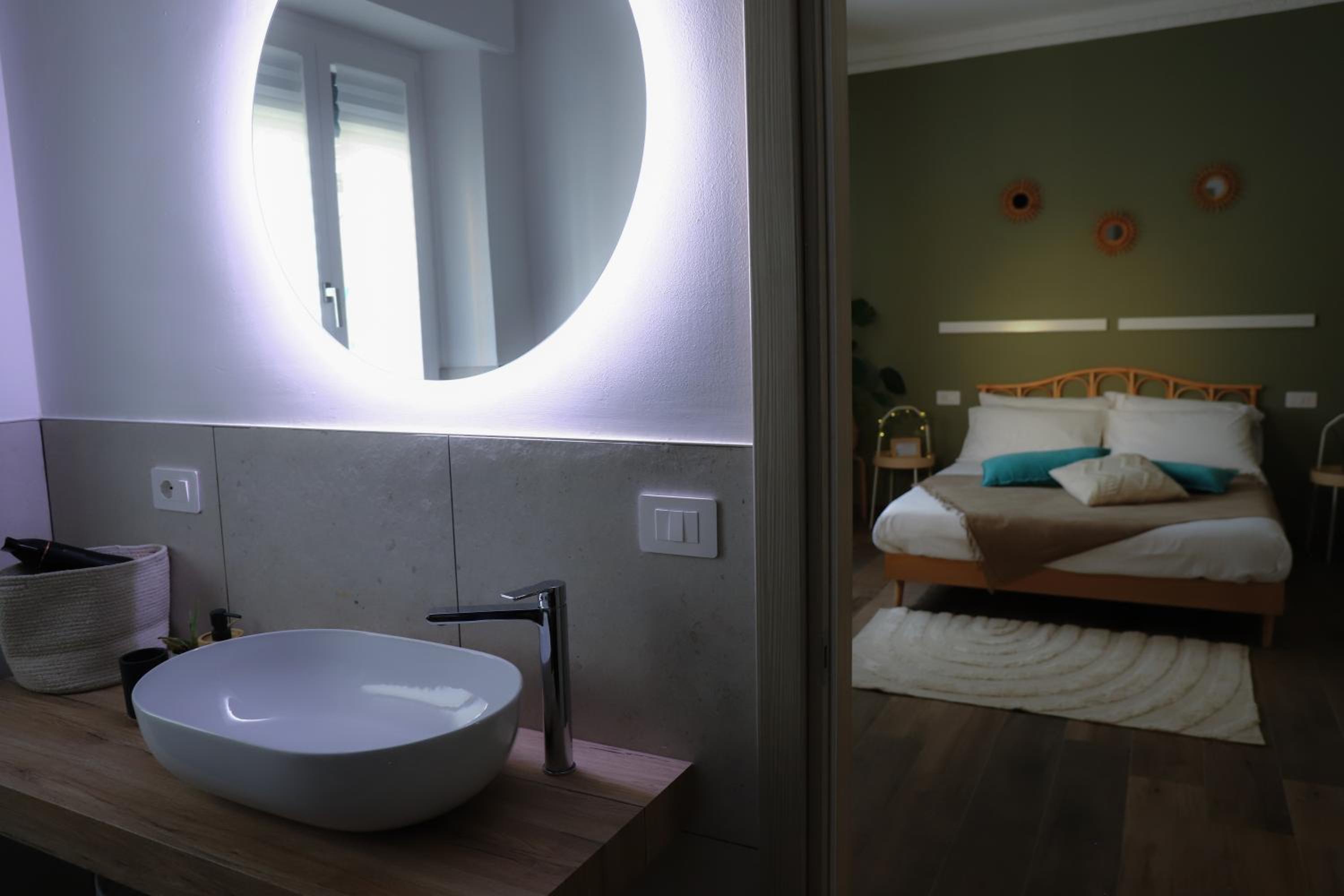 Quadruple Room with Private Bathroom photo 2