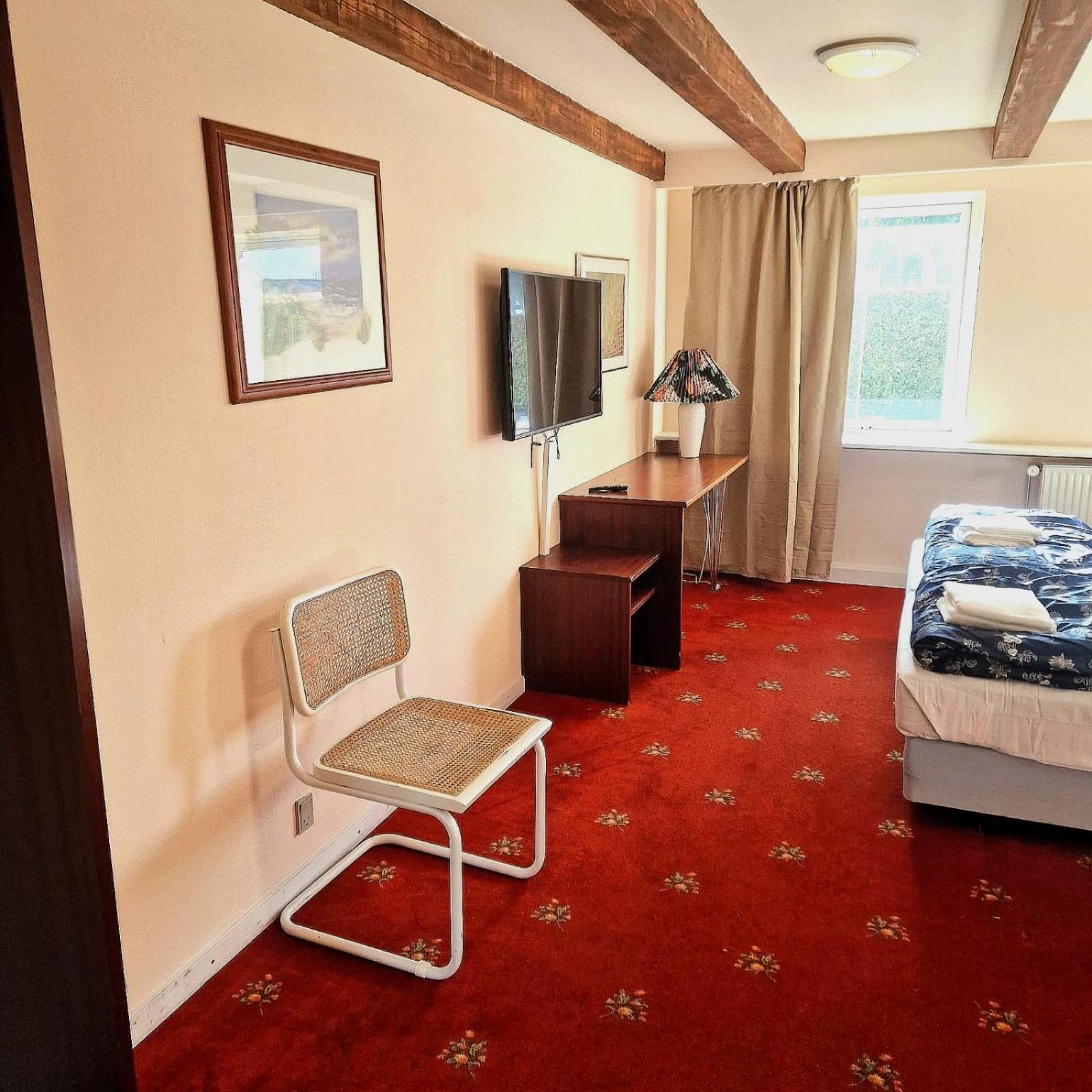 Double Room With Private Bathroom photo 1