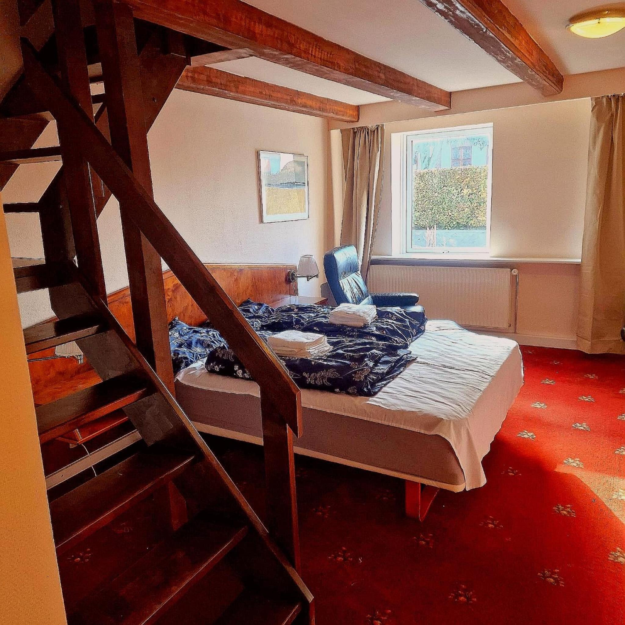 Double Room With Private Bathroom photo 2