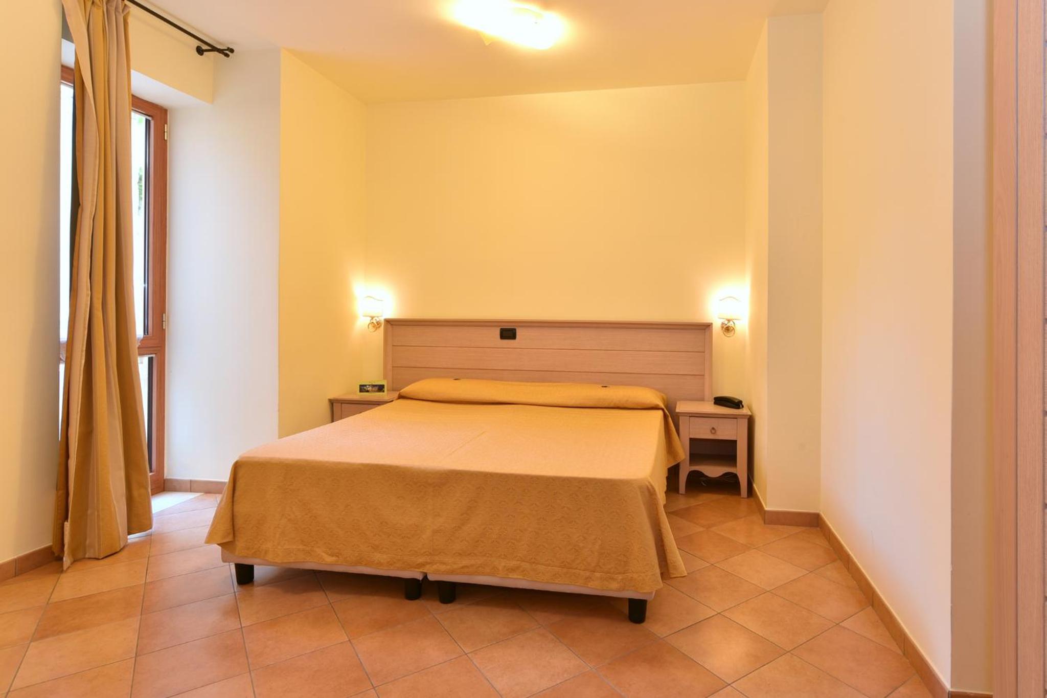 Double room without view - Photo 1